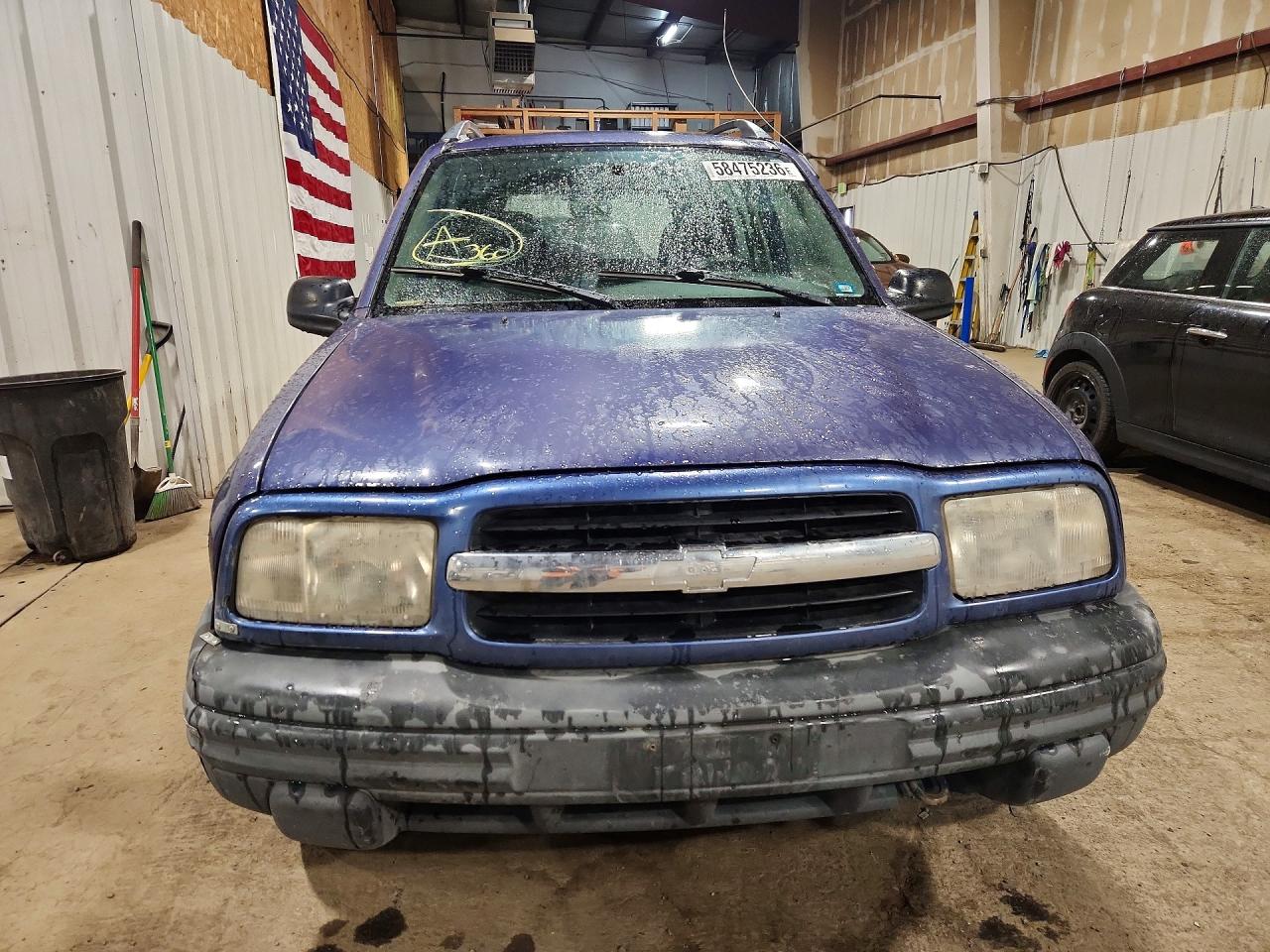 1999 Chevrolet Tracker Blue vin: 2CNBJ13C0X6932410
