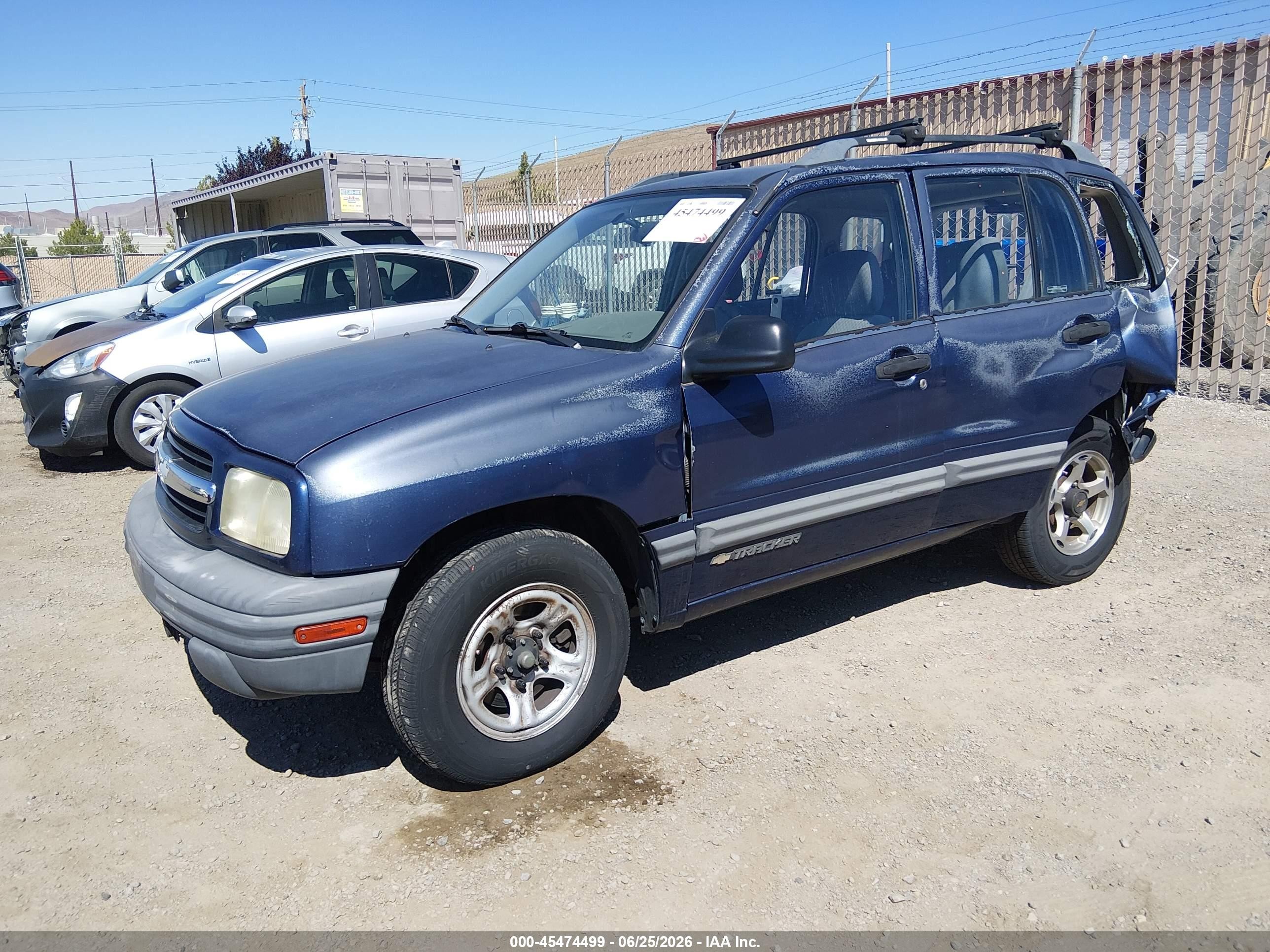 2000 Chevrolet Tracker Hard Top Blue vin: 2CNBJ13C0Y6910666