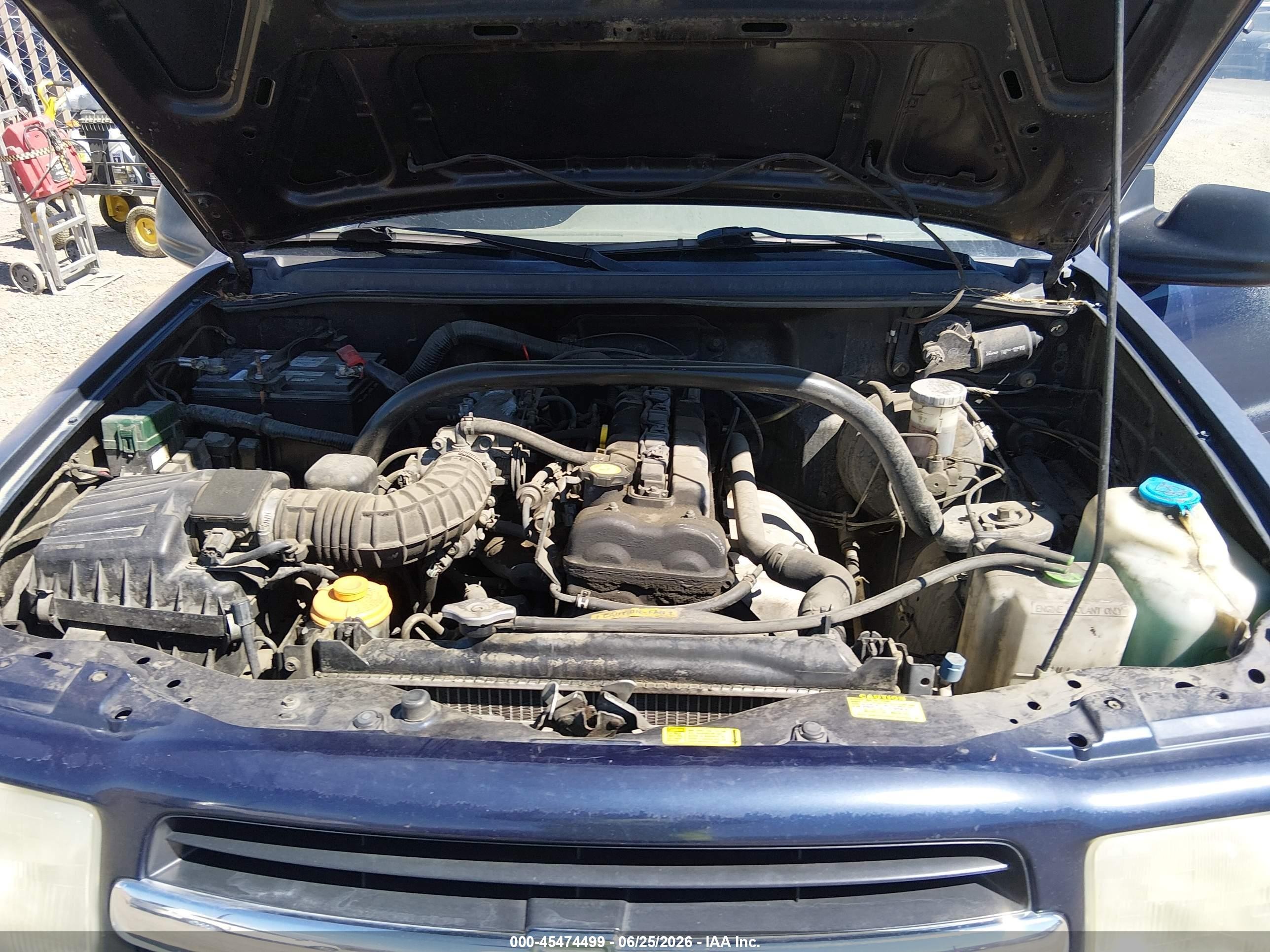 2000 Chevrolet Tracker Hard Top Blue vin: 2CNBJ13C0Y6910666