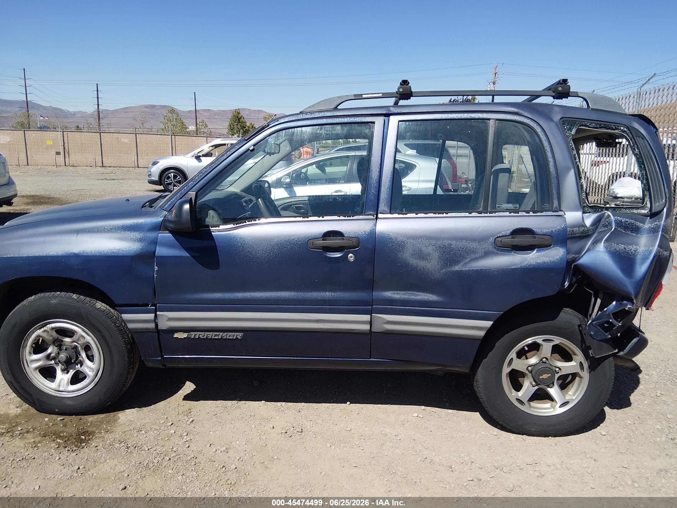 2000 Chevrolet Tracker Hard Top Blue vin: 2CNBJ13C0Y6910666