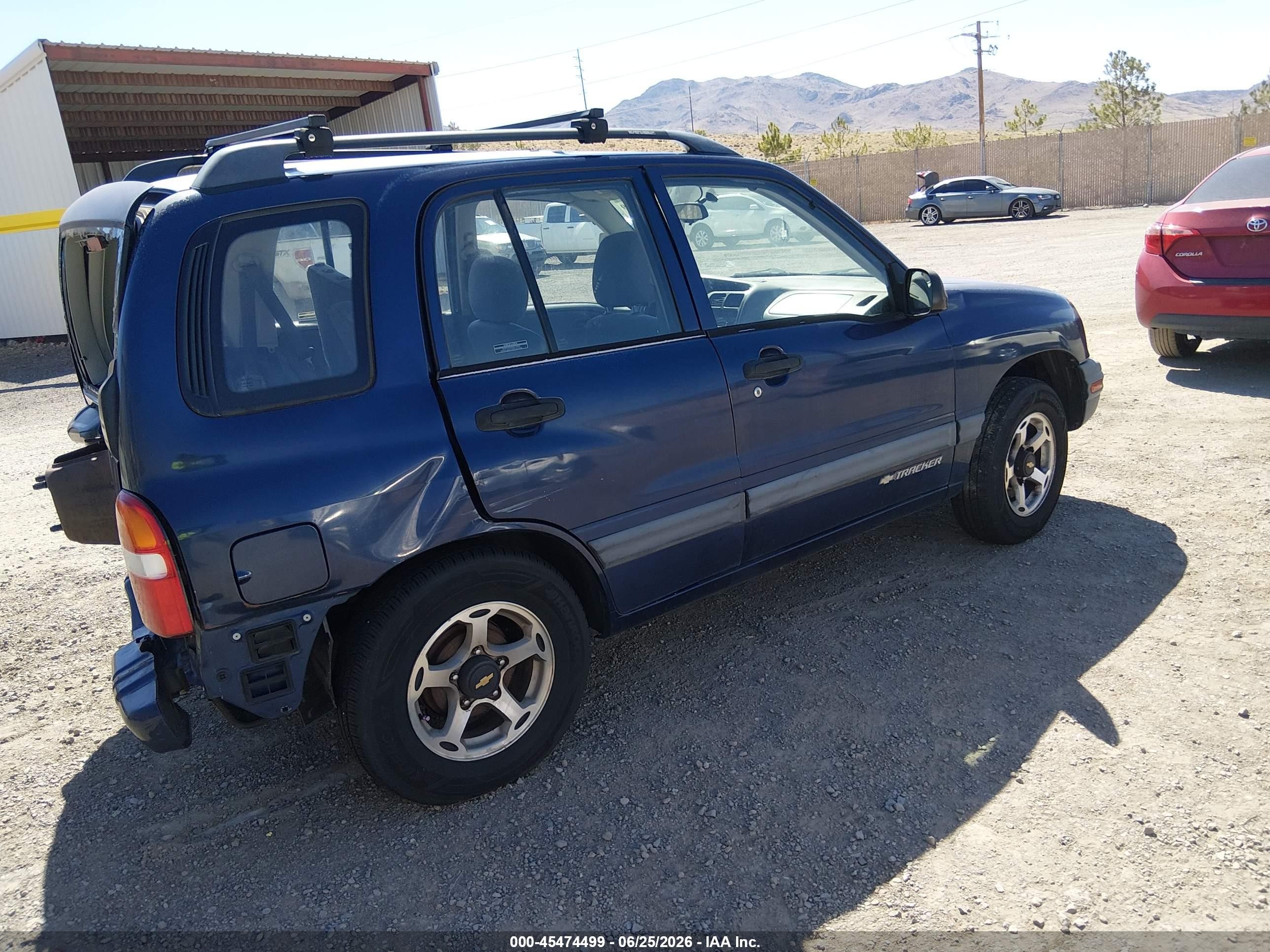 2000 Chevrolet Tracker Hard Top Blue vin: 2CNBJ13C0Y6910666