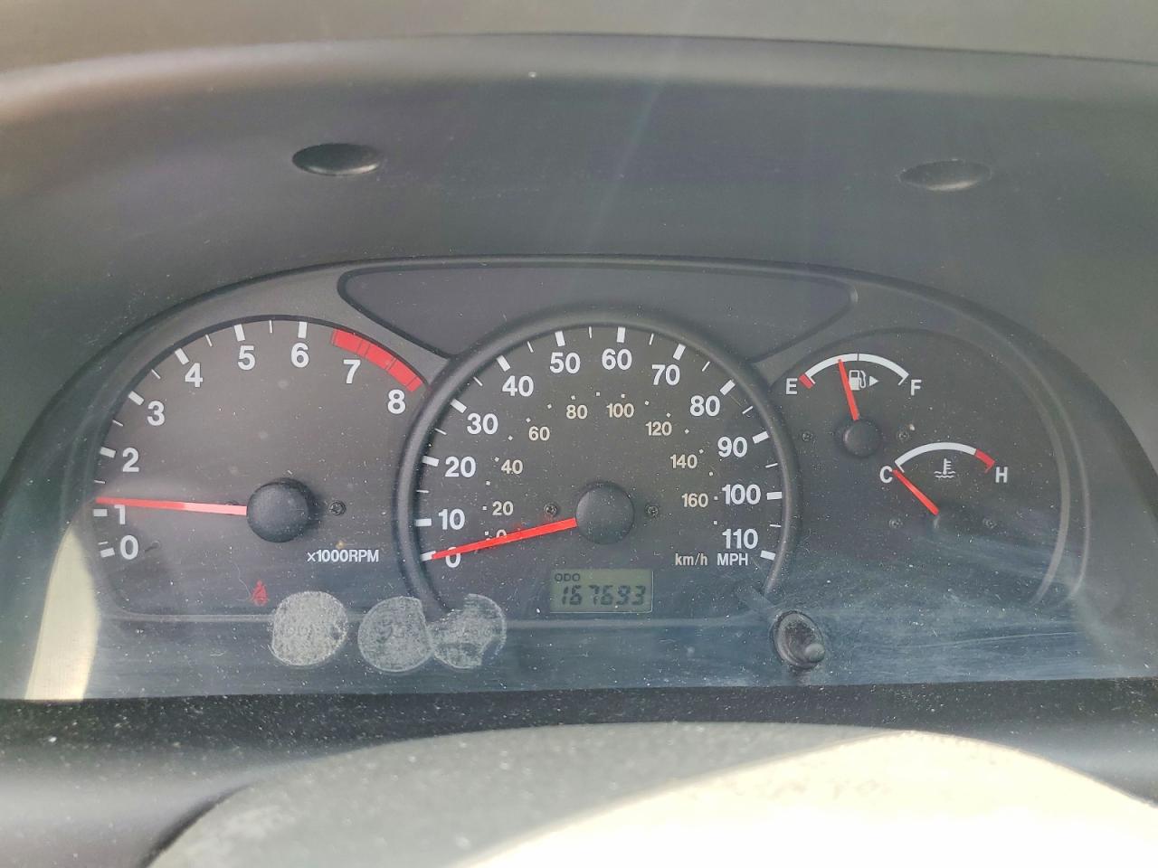2003 Chevrolet Tracker Желто-коричневый vin: 2CNBJ13C236947081