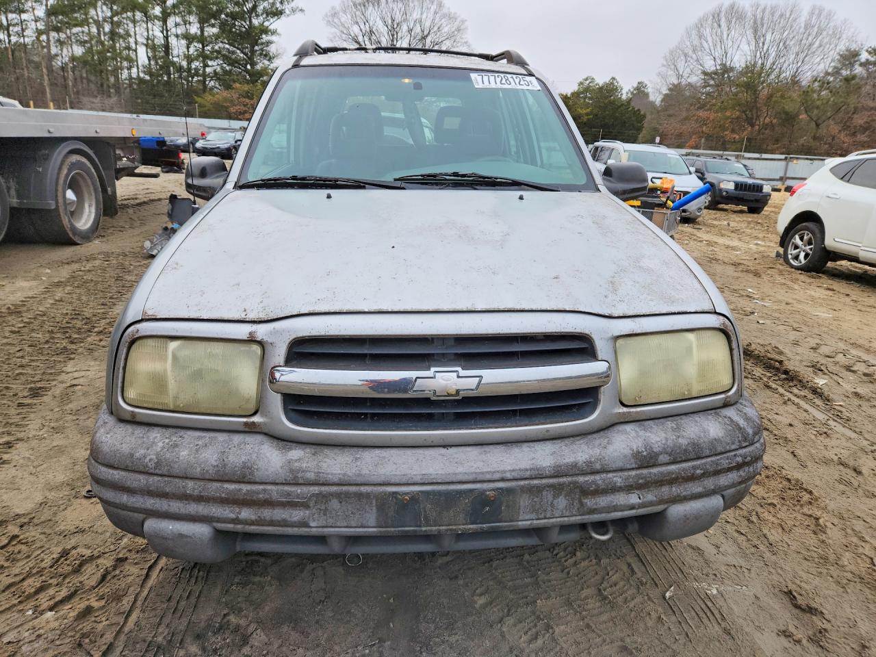 2002 Chev Tracker Серый vin: 2CNBJ13C326923645