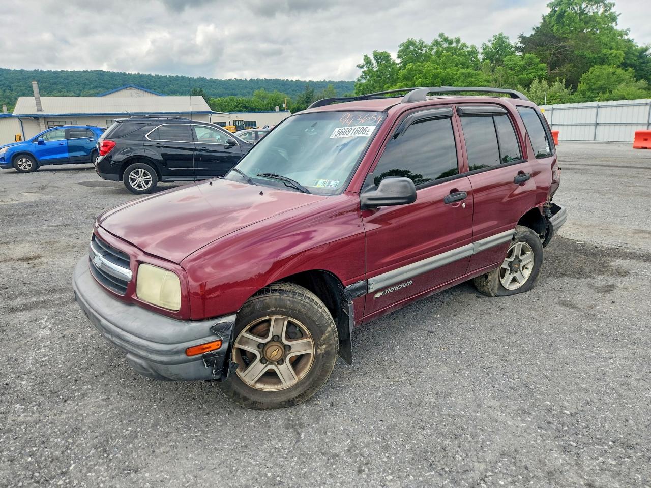 2002 Chevrolet Tracker Burgundy vin: 2CNBJ13C526943654