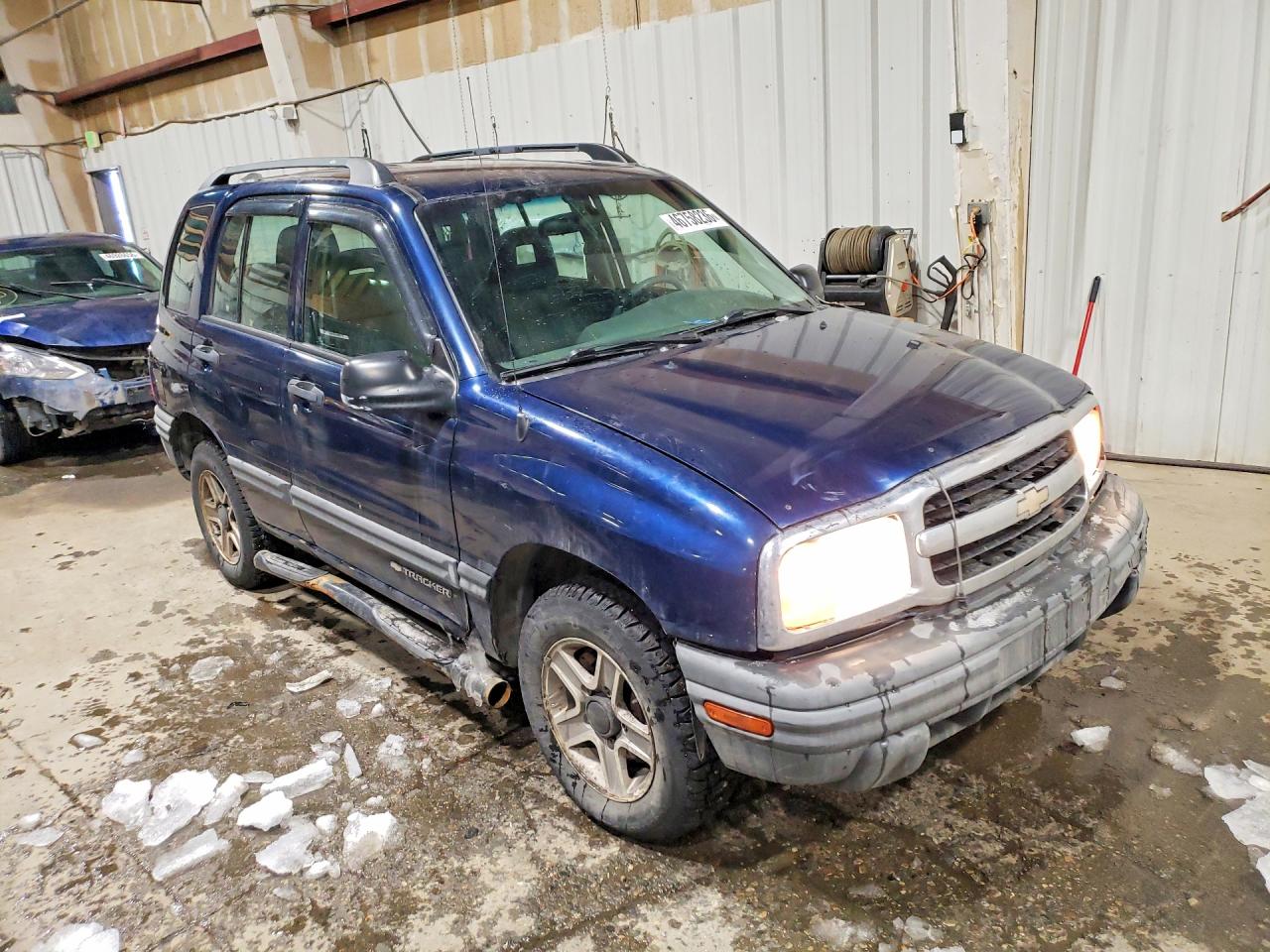 2003 Chevrolet Tracker Blue vin: 2CNBJ13C536900577