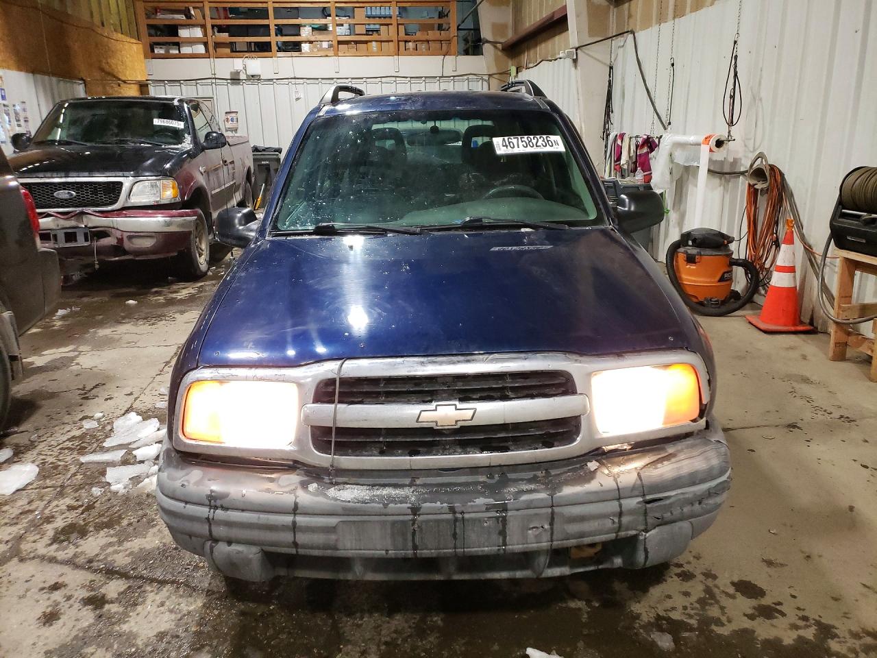 2003 Chevrolet Tracker Blue vin: 2CNBJ13C536900577