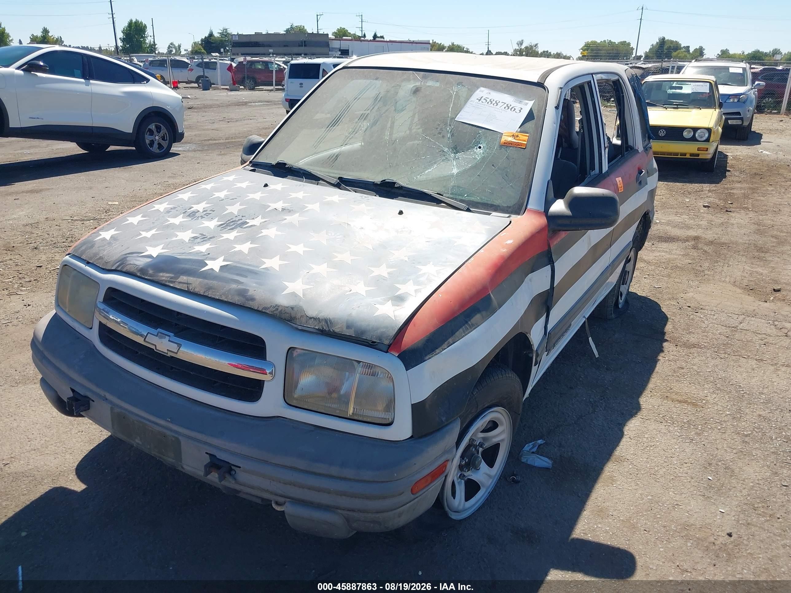 2000 Chevrolet Tracker Hard Top White vin: 2CNBJ13C5Y6929391