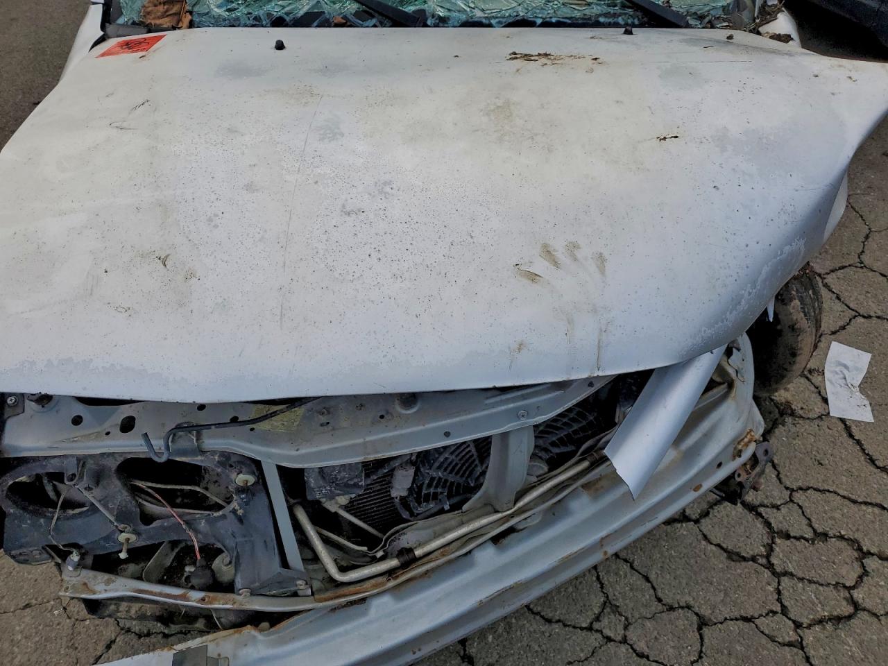2000 Chev Tracker Серебряный vin: 2CNBJ13C6Y6910753
