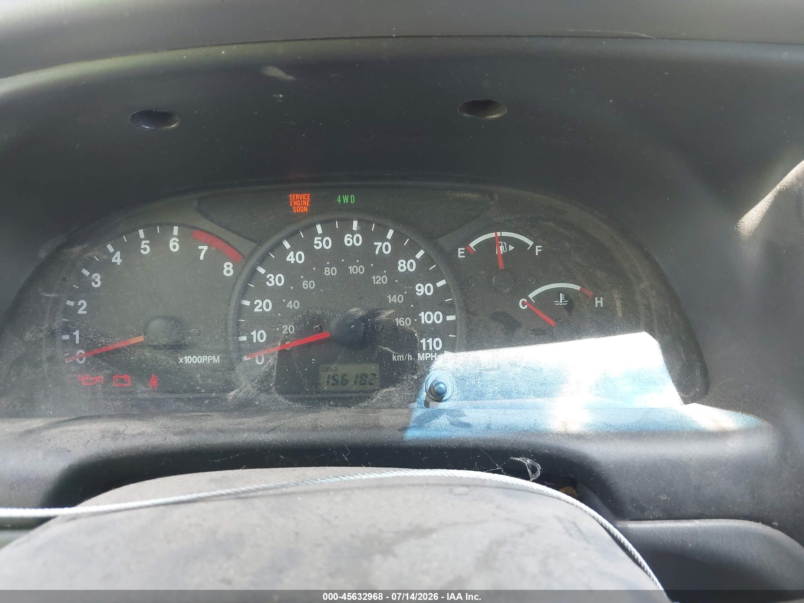 2003 Chevrolet Tracker Hard Top Base Белый vin: 2CNBJ13C736949103