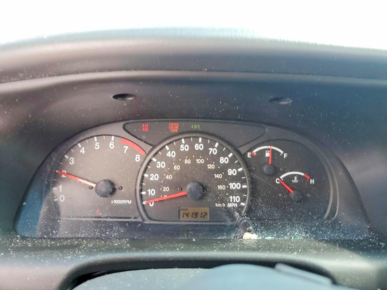 2002 Chevrolet Tracker Black vin: 2CNBJ13C826921793