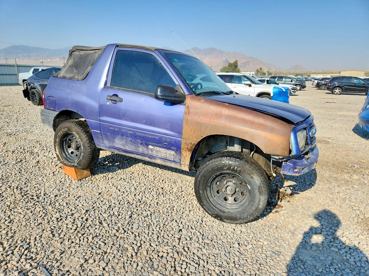 1999 Chevrolet Tracker Blue vin: 2CNBJ18C3X6906067