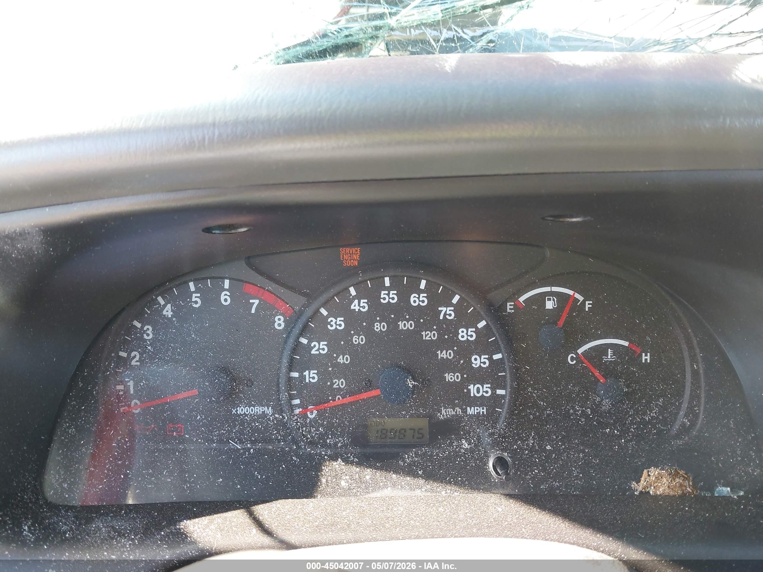 1999 Chevrolet Tracker   Red vin: 2CNBJ18C9X6931507