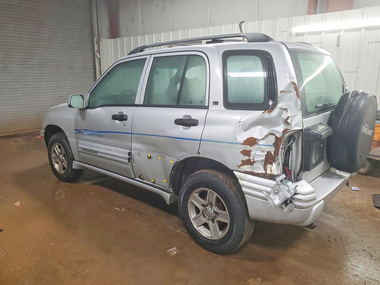2002 Chevrolet Tracker Lt Серебряный vin: 2CNBJ634526927315