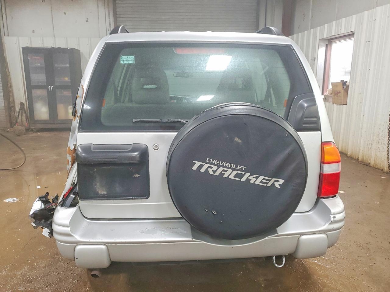 2002 Chevrolet Tracker Lt Серебряный vin: 2CNBJ634526927315