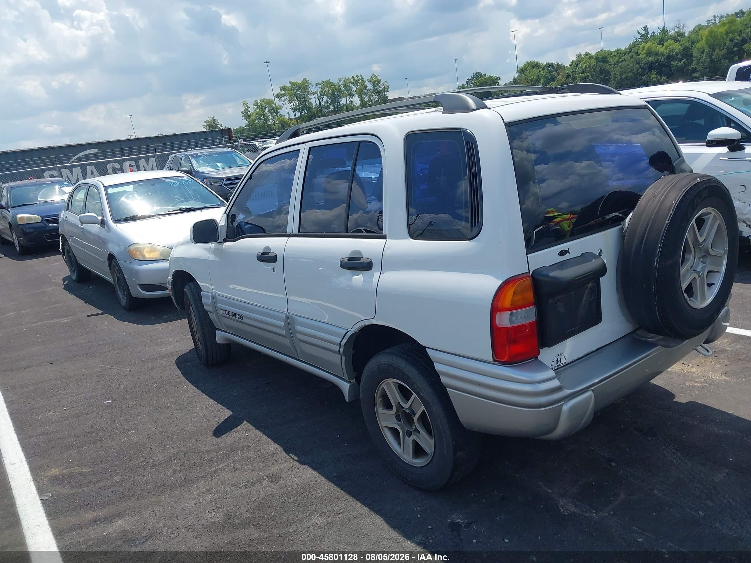2002 Chevrolet Tracker Hard Top Lt White vin: 2CNBJ634726944472