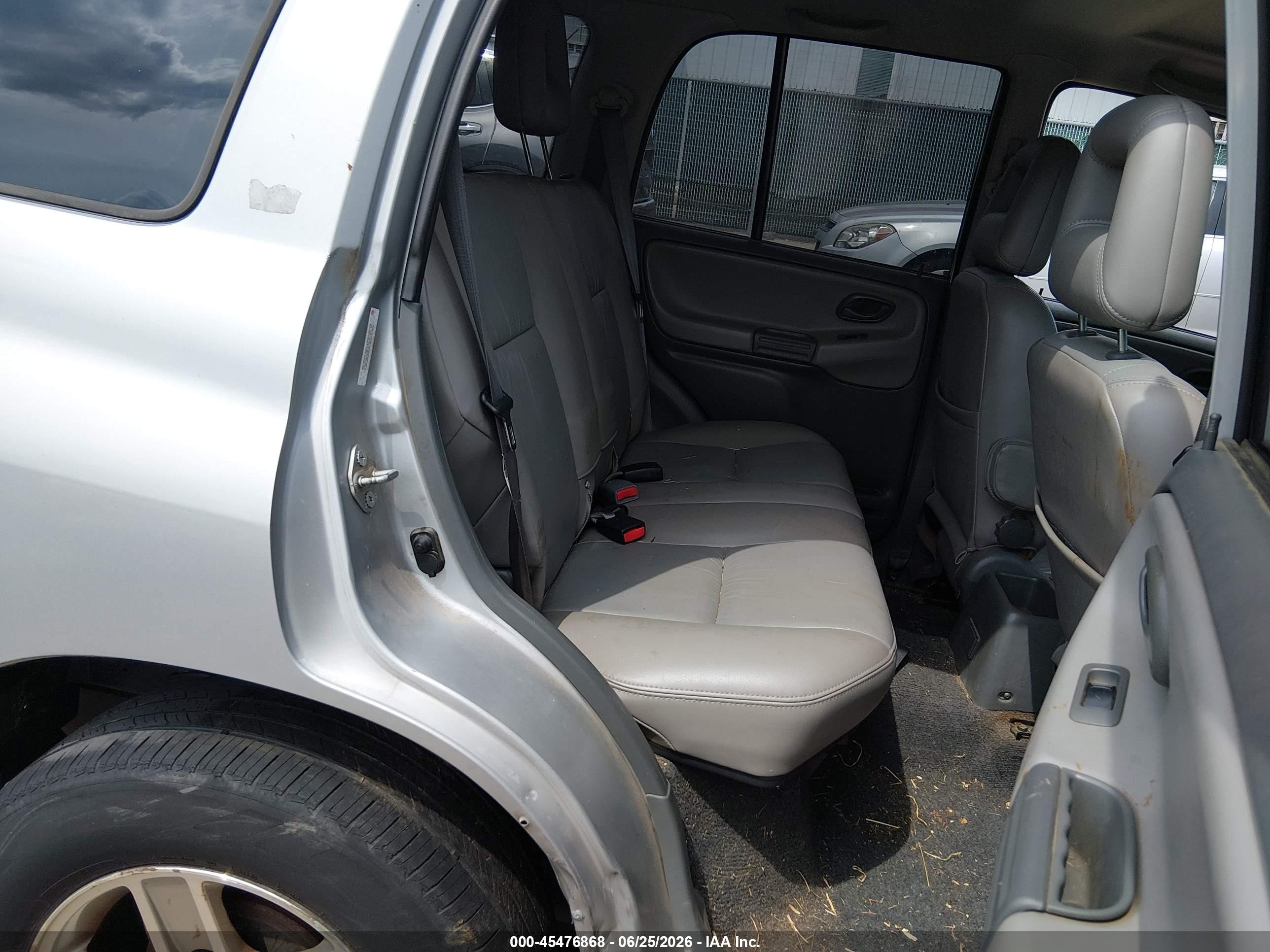 2003 Chevrolet Tracker Hard Top Lt Серебряный vin: 2CNBJ634X36935265