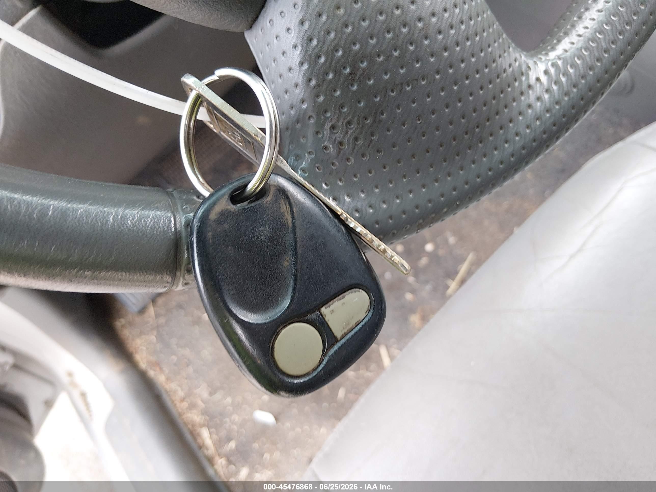 2003 Chevrolet Tracker Hard Top Lt Серебряный vin: 2CNBJ634X36935265