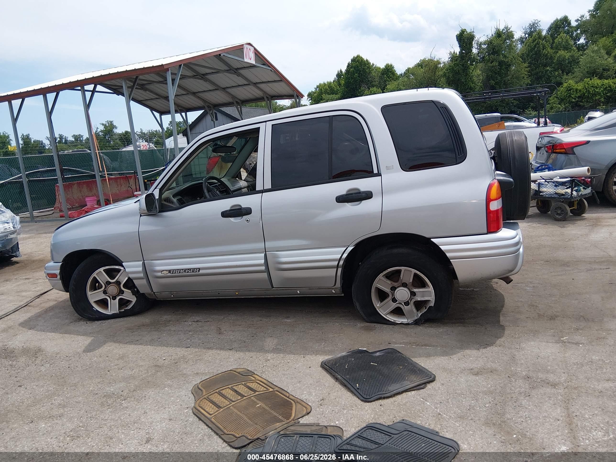 2003 Chevrolet Tracker Hard Top Lt Серебряный vin: 2CNBJ634X36935265