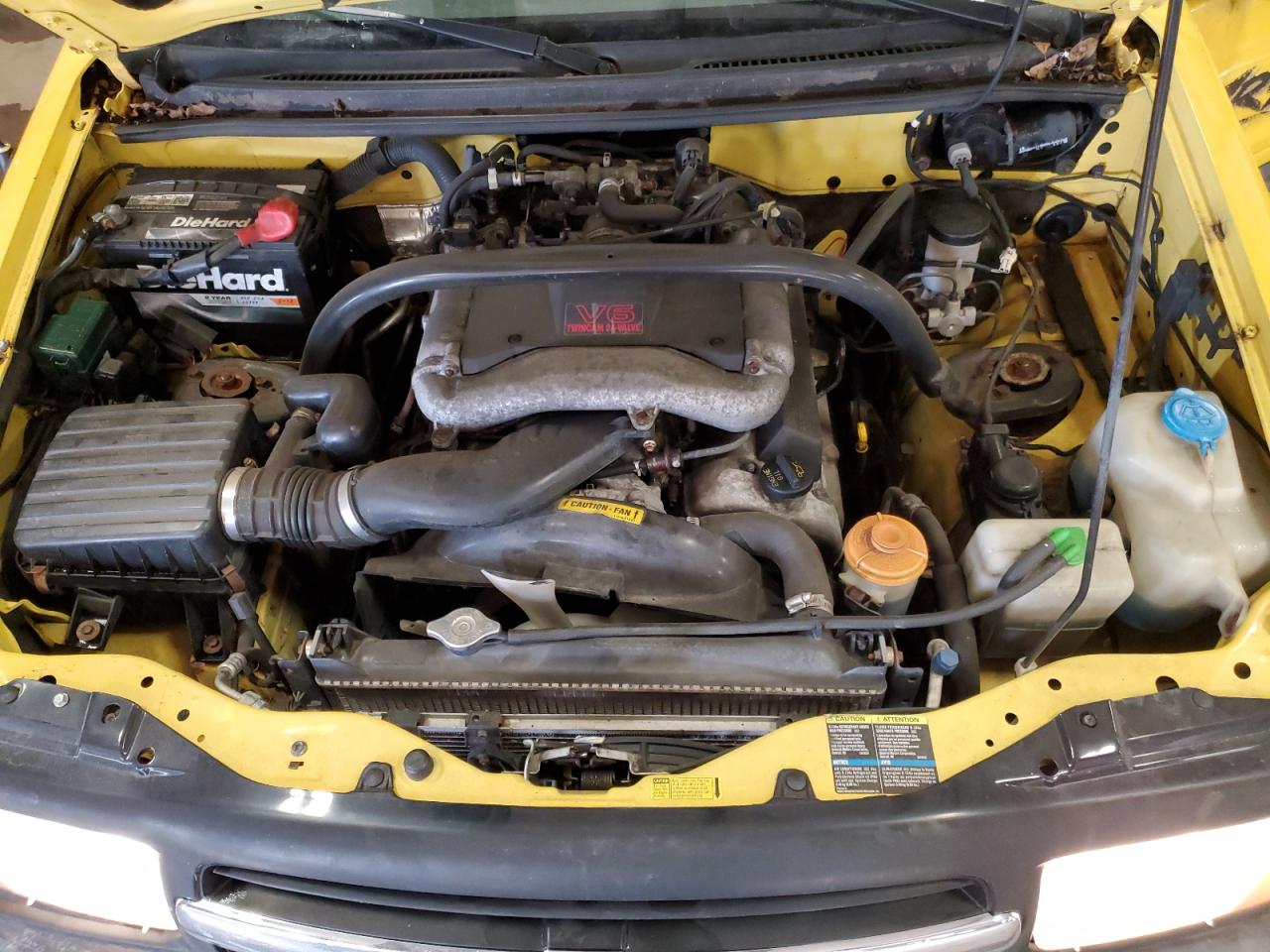 2002 Chevrolet Tracker Zr2 Yellow vin: 2CNBJ734026940530