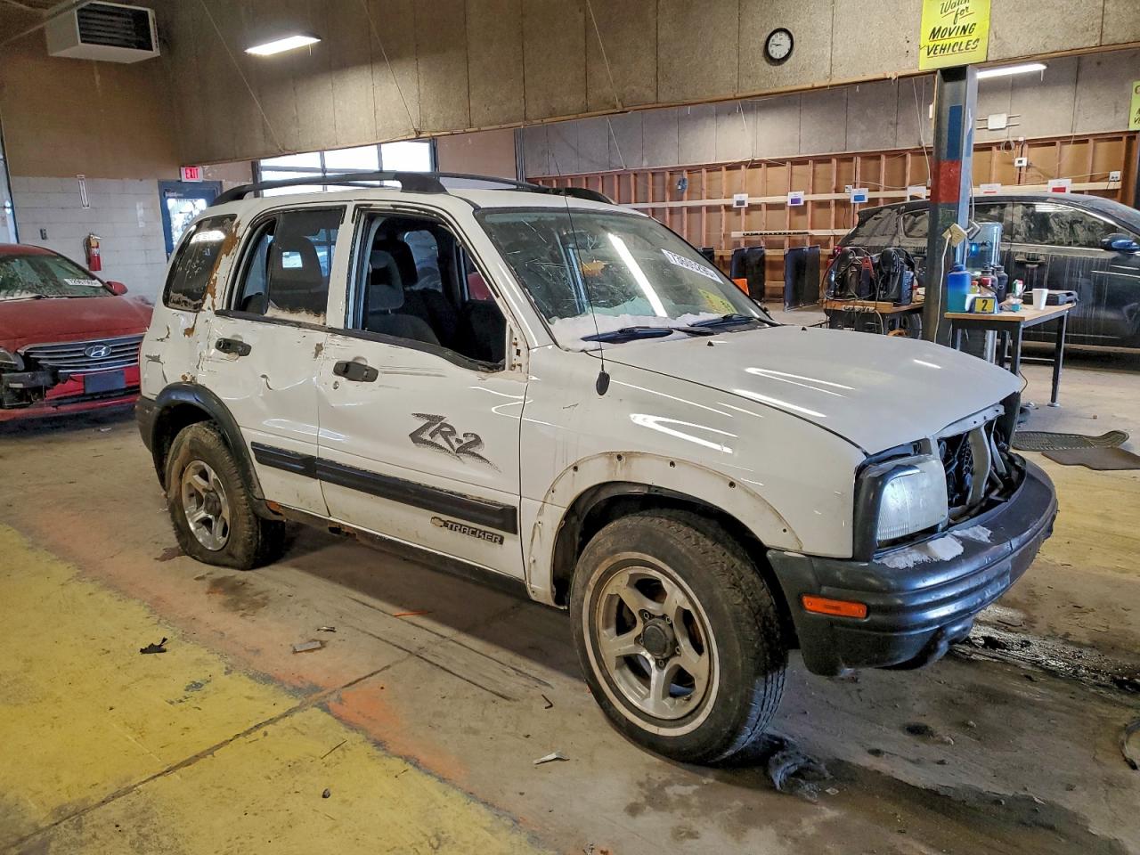 2004 Chevrolet Tracker Zr2 Белый vin: 2CNBJ734346916323