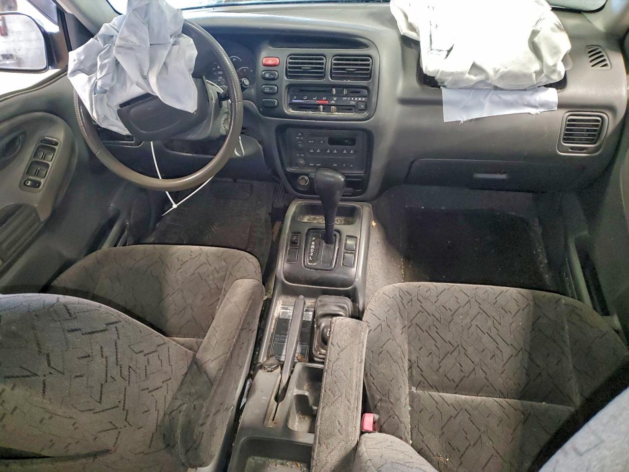 2004 Chevrolet Tracker Zr2 Белый vin: 2CNBJ734346916323