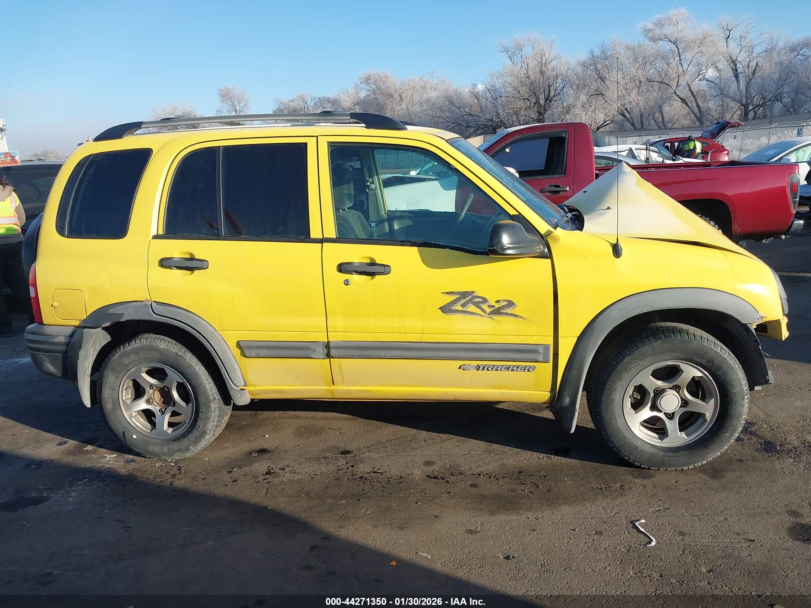 2004 Chevrolet Tracker Zr2 Yellow vin: 2CNBJ734446905704