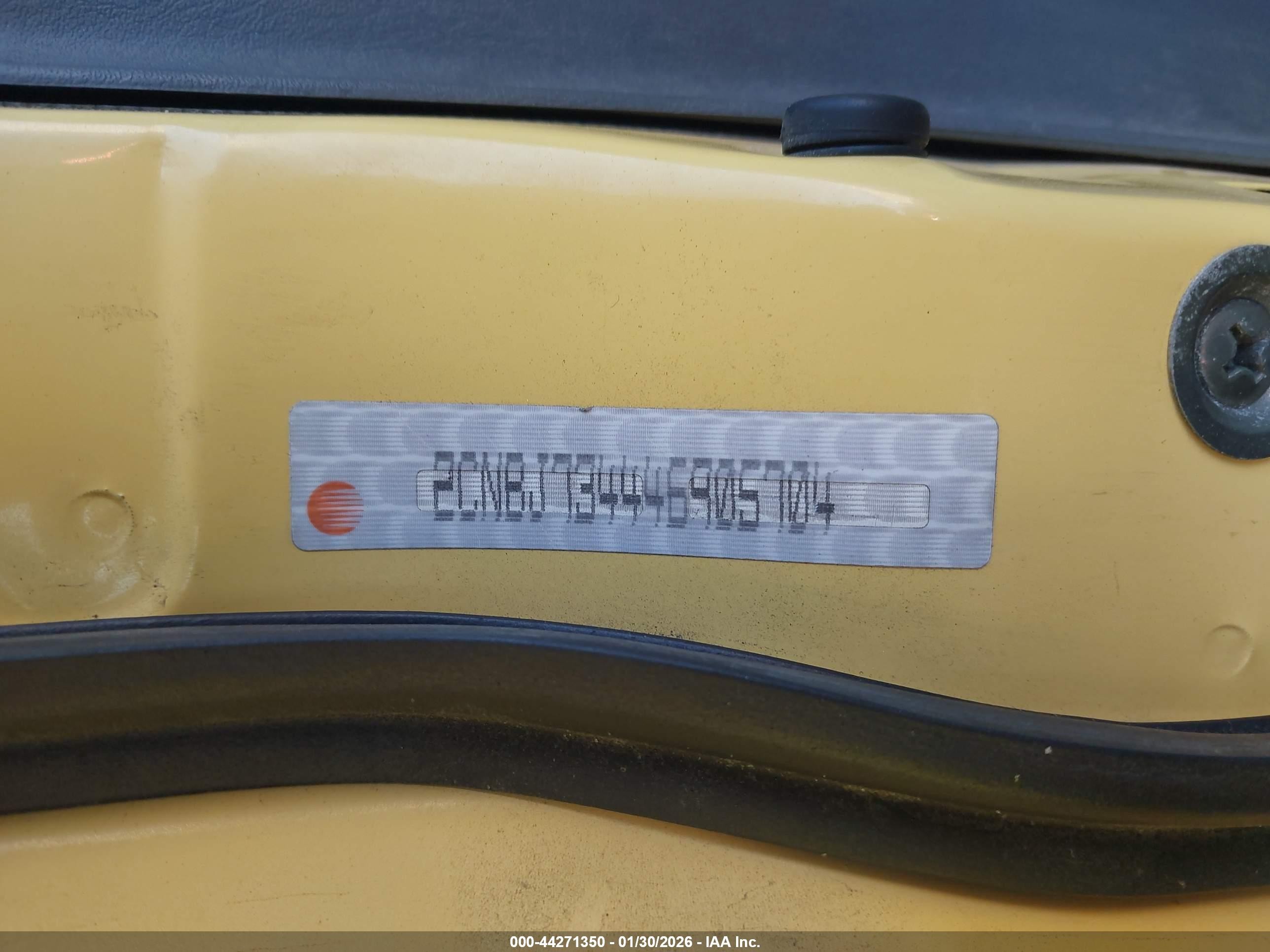 2004 Chevrolet Tracker Zr2 Yellow vin: 2CNBJ734446905704