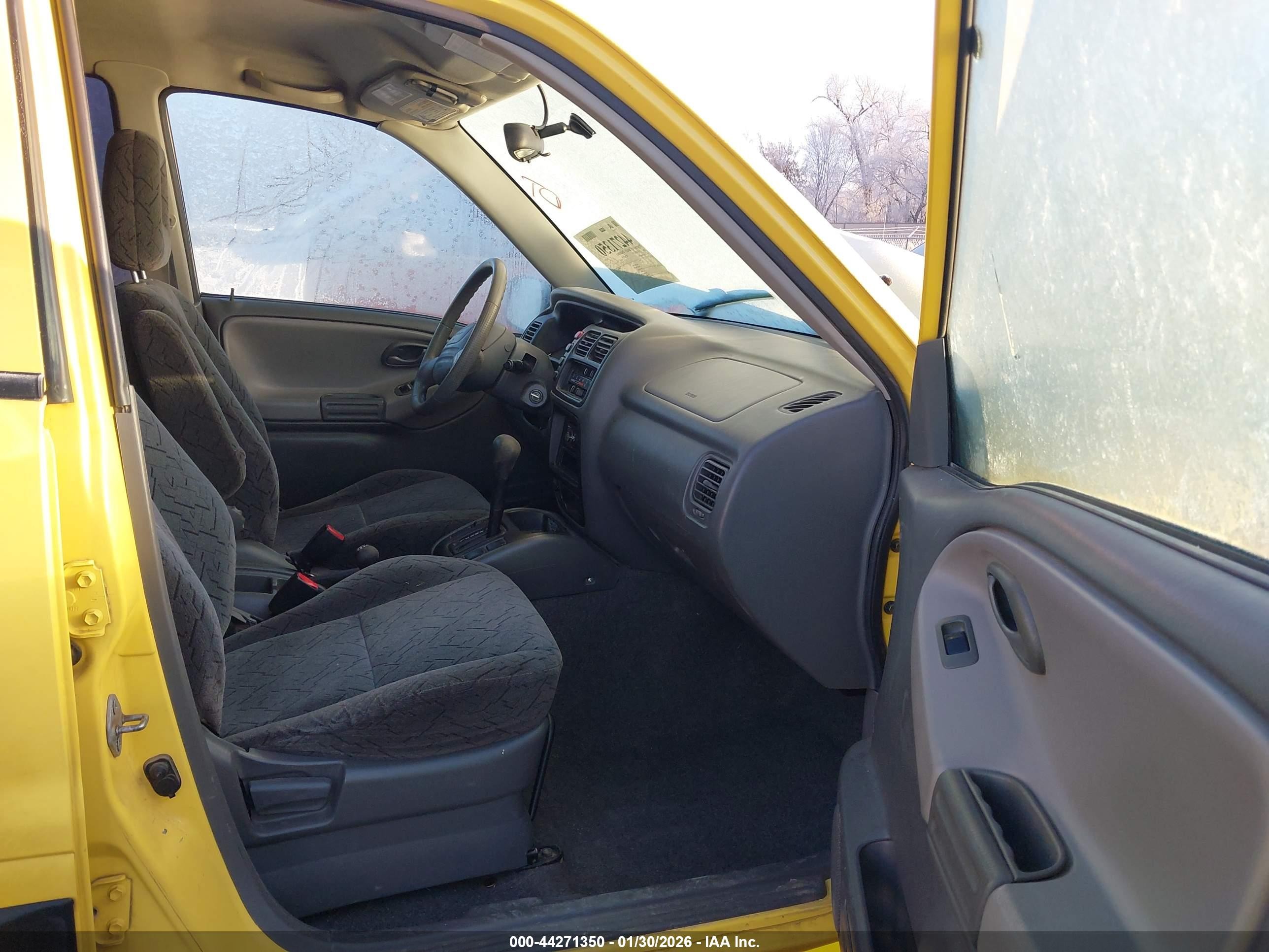 2004 Chevrolet Tracker Zr2 Yellow vin: 2CNBJ734446905704
