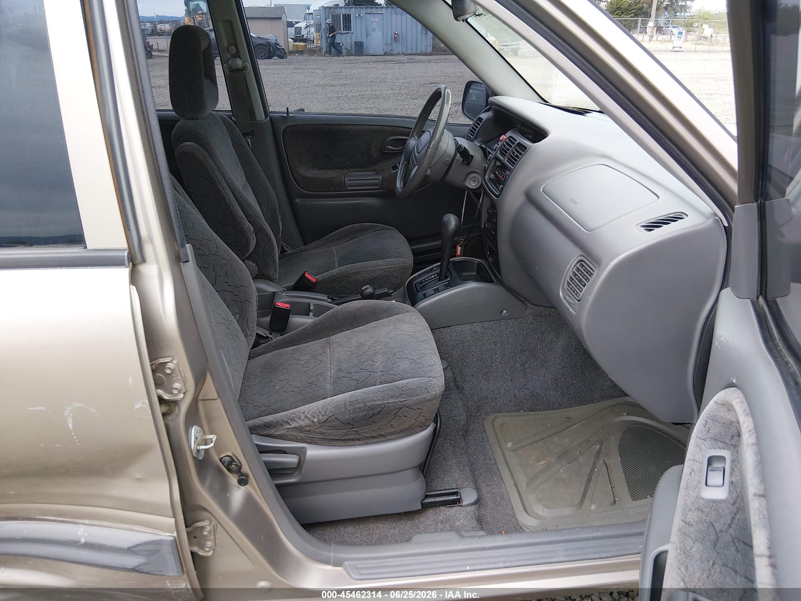 2002 Chevrolet Tracker Hard Top Zr2 Желто-коричневый vin: 2CNBJ734926921460