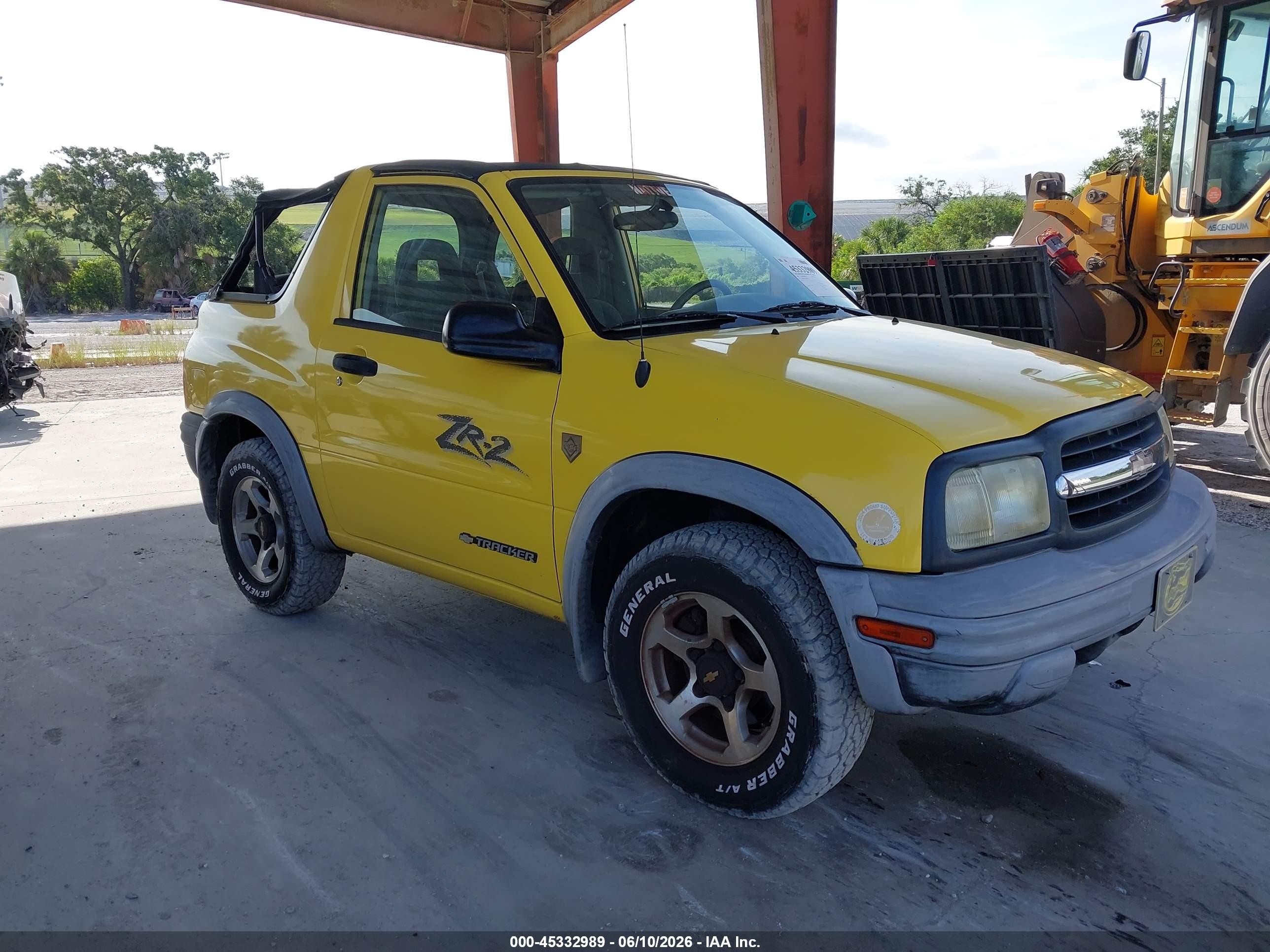 2002 Chevrolet Tracker Zr2 Yellow vin: 2CNBJ78C726945434
