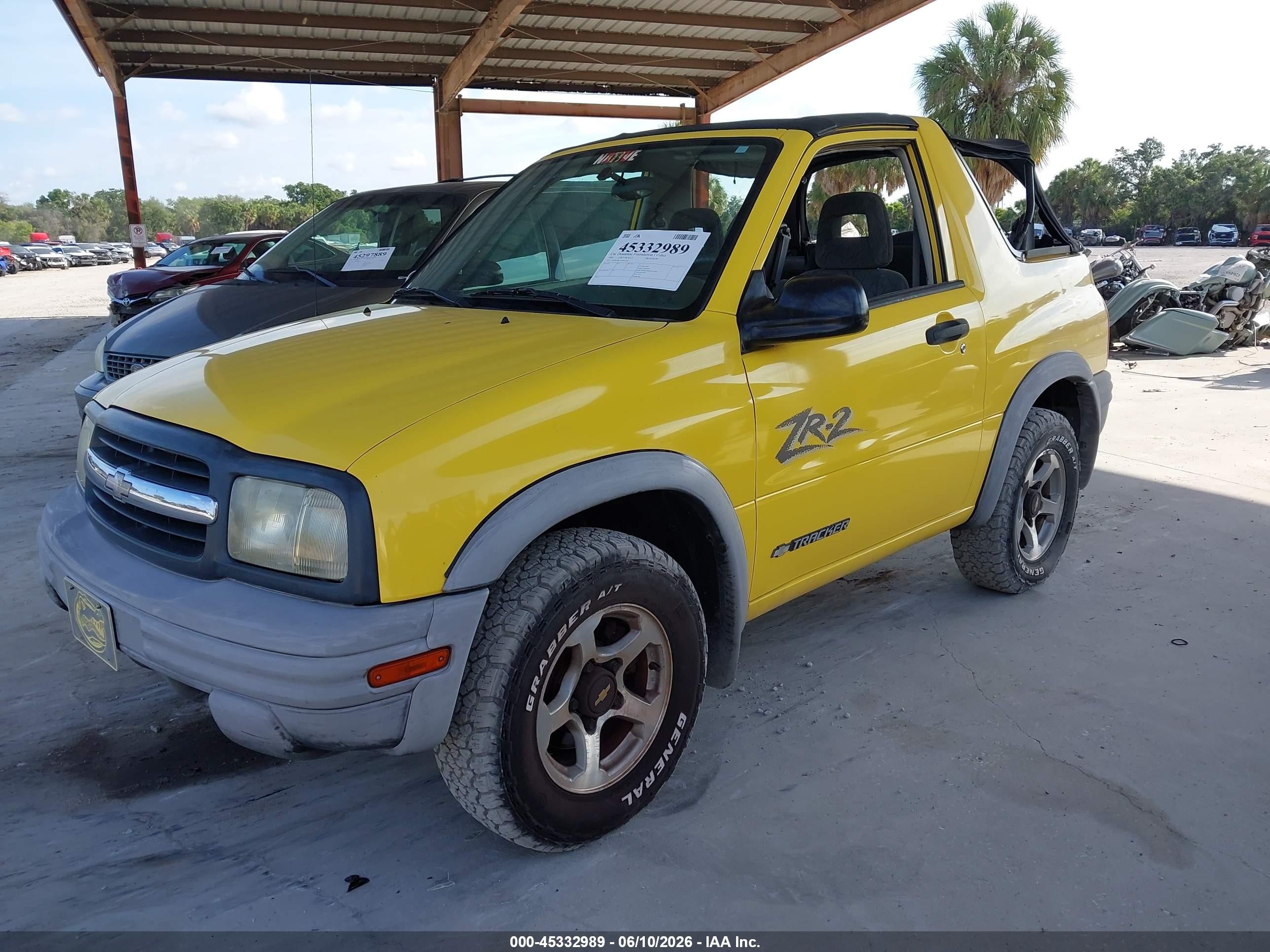 2002 Chevrolet Tracker Zr2 Yellow vin: 2CNBJ78C726945434