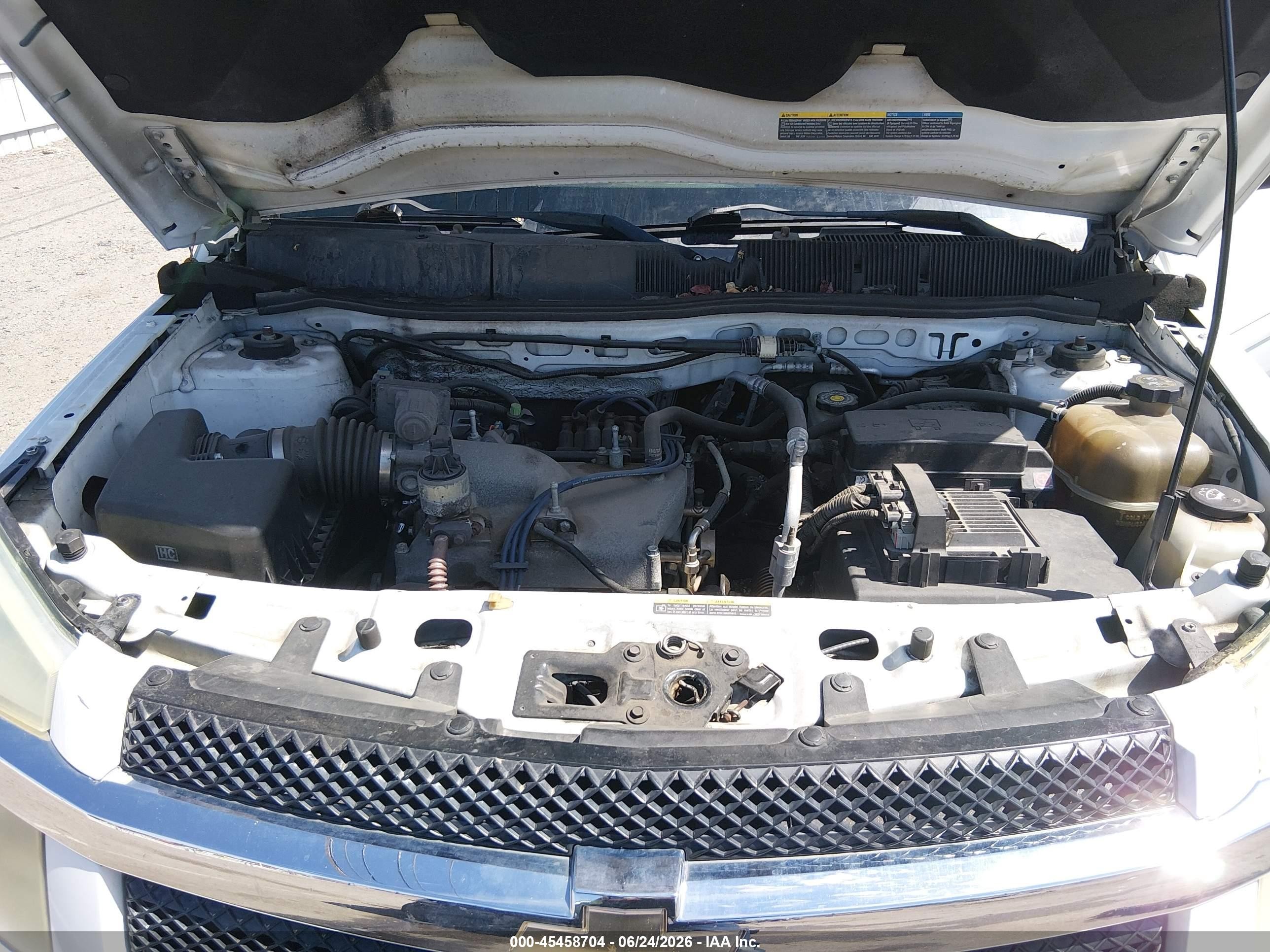 2005 Chevrolet Equinox Ls White vin: 2CNDL13F056180783