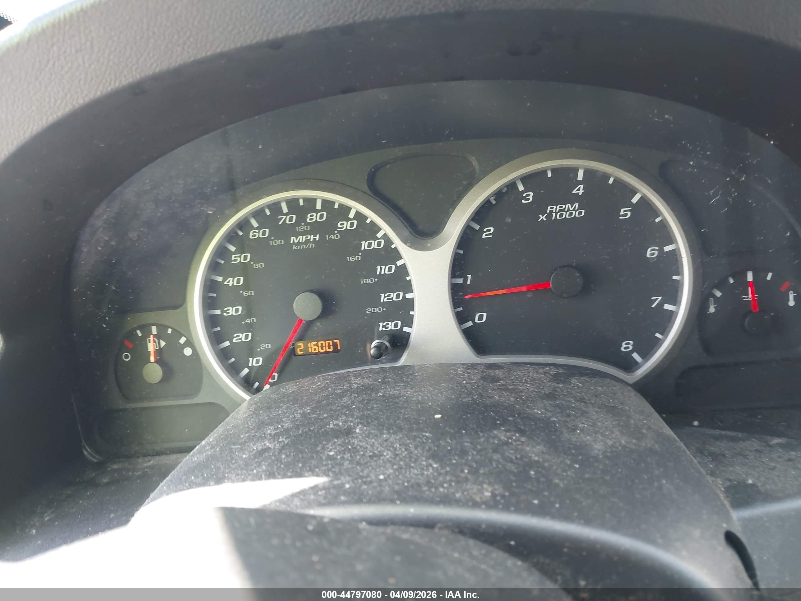 2005 Chevrolet Equinox Ls White vin: 2CNDL13F056184462