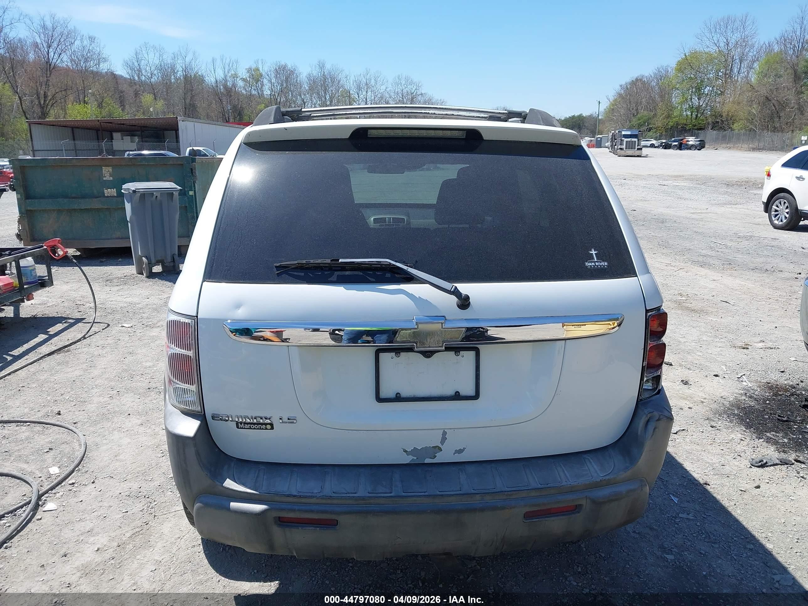 2005 Chevrolet Equinox Ls White vin: 2CNDL13F056184462