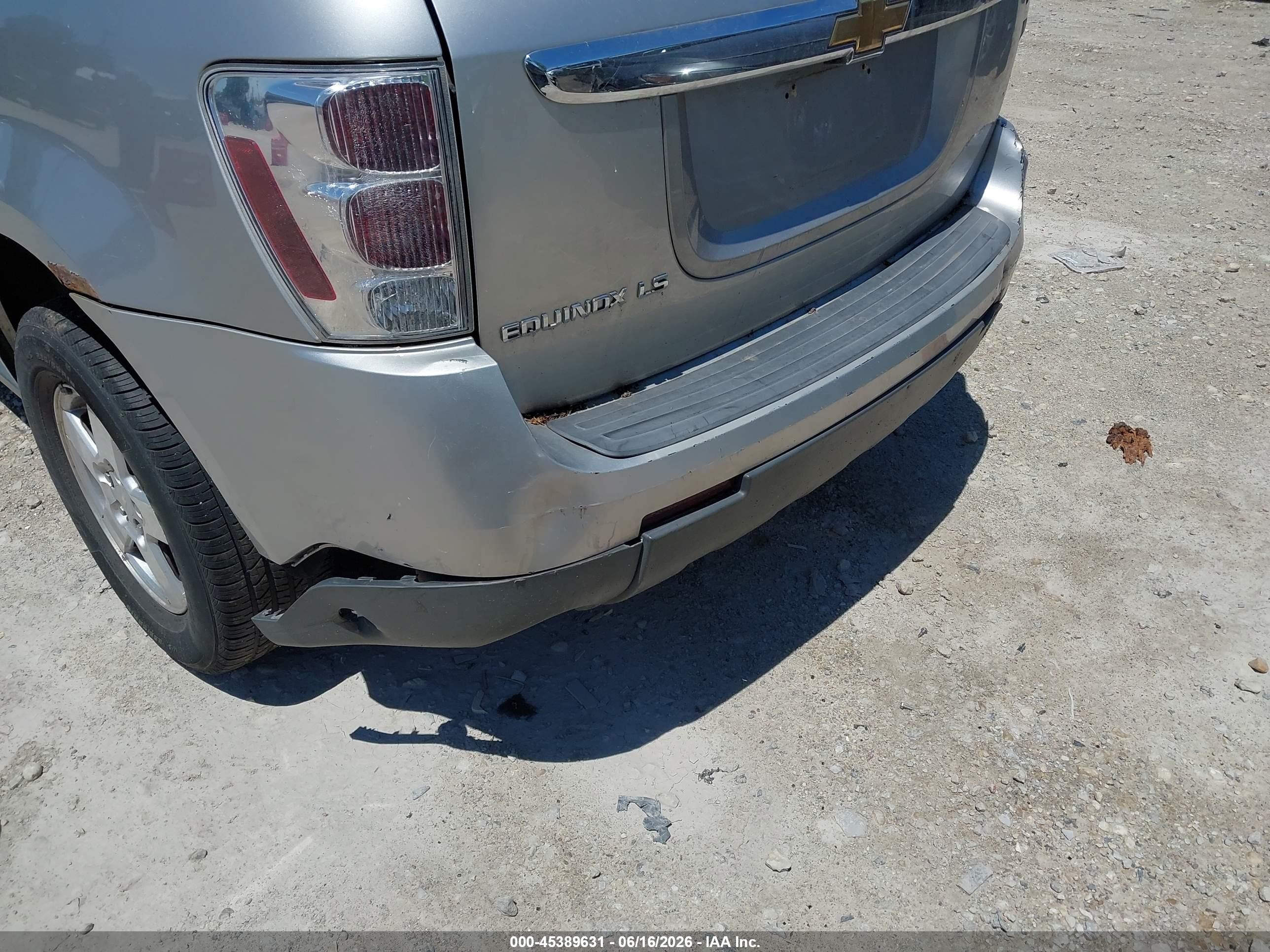 2007 Chevrolet Equinox Ls Silver vin: 2CNDL13F176091890
