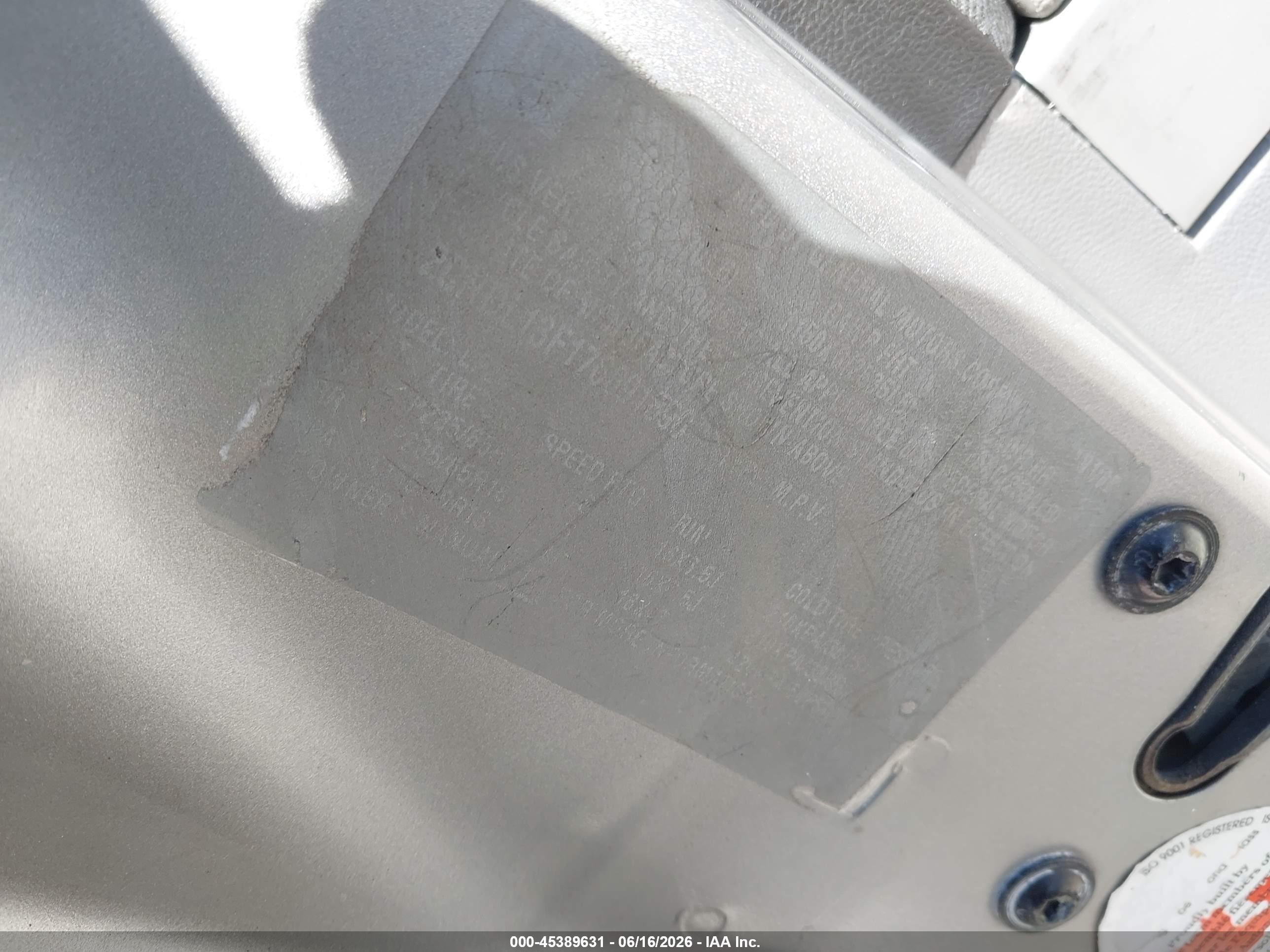 2007 Chevrolet Equinox Ls Silver vin: 2CNDL13F176091890