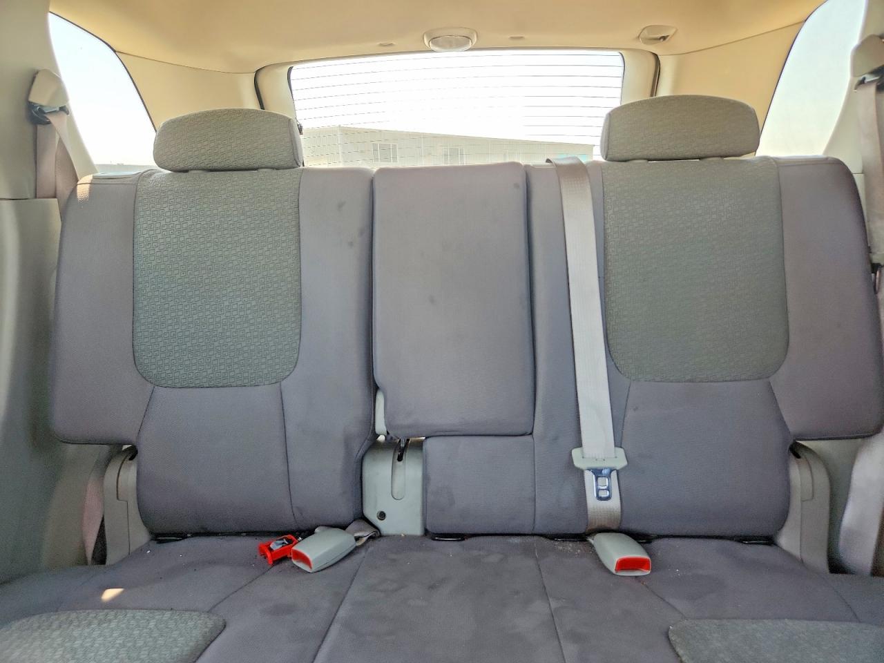 2007 Chevrolet Equinox Ls Silver vin: 2CNDL13F276109250