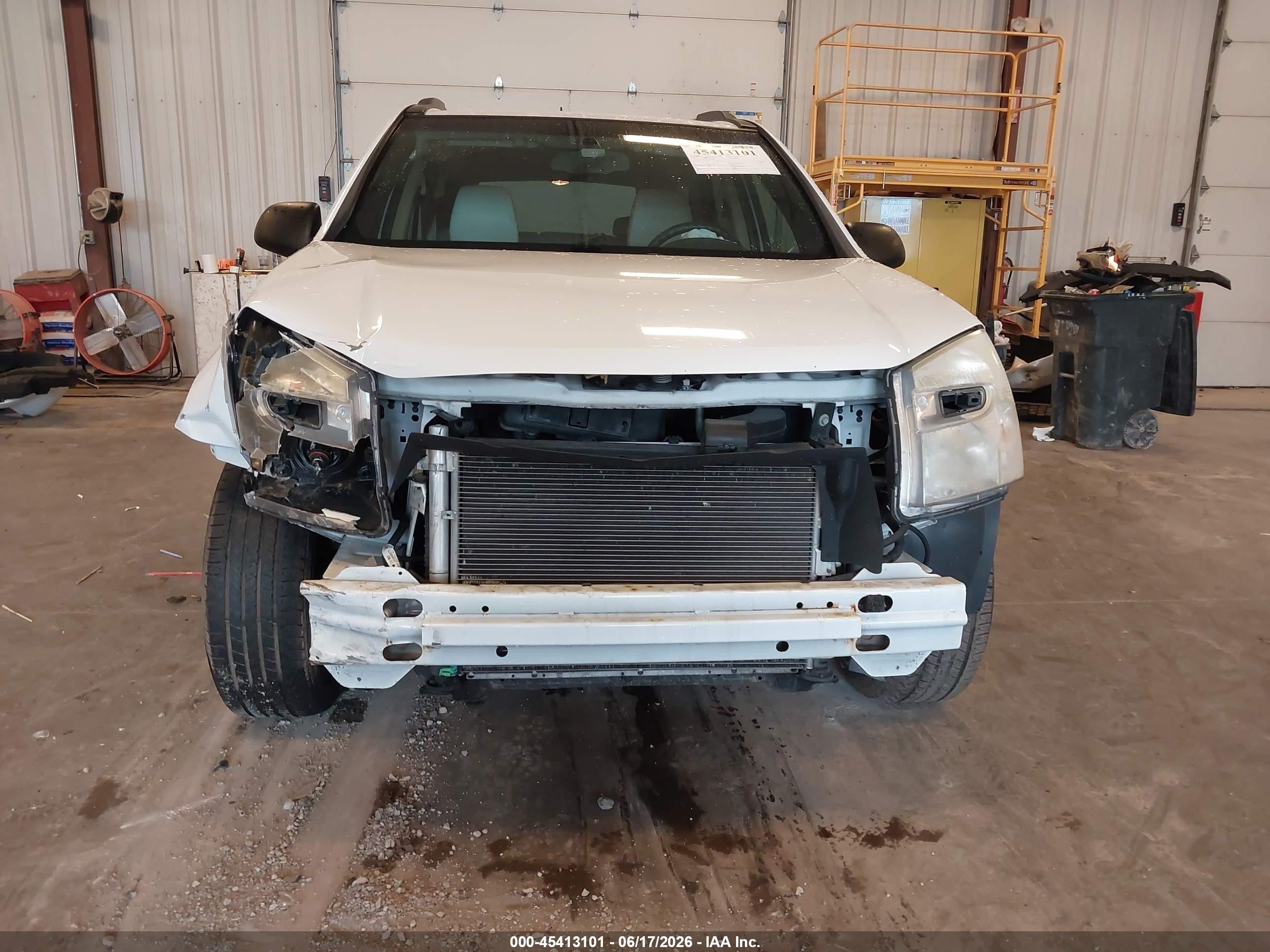 2008 Chevrolet Equinox Ls White vin: 2CNDL13F286314066