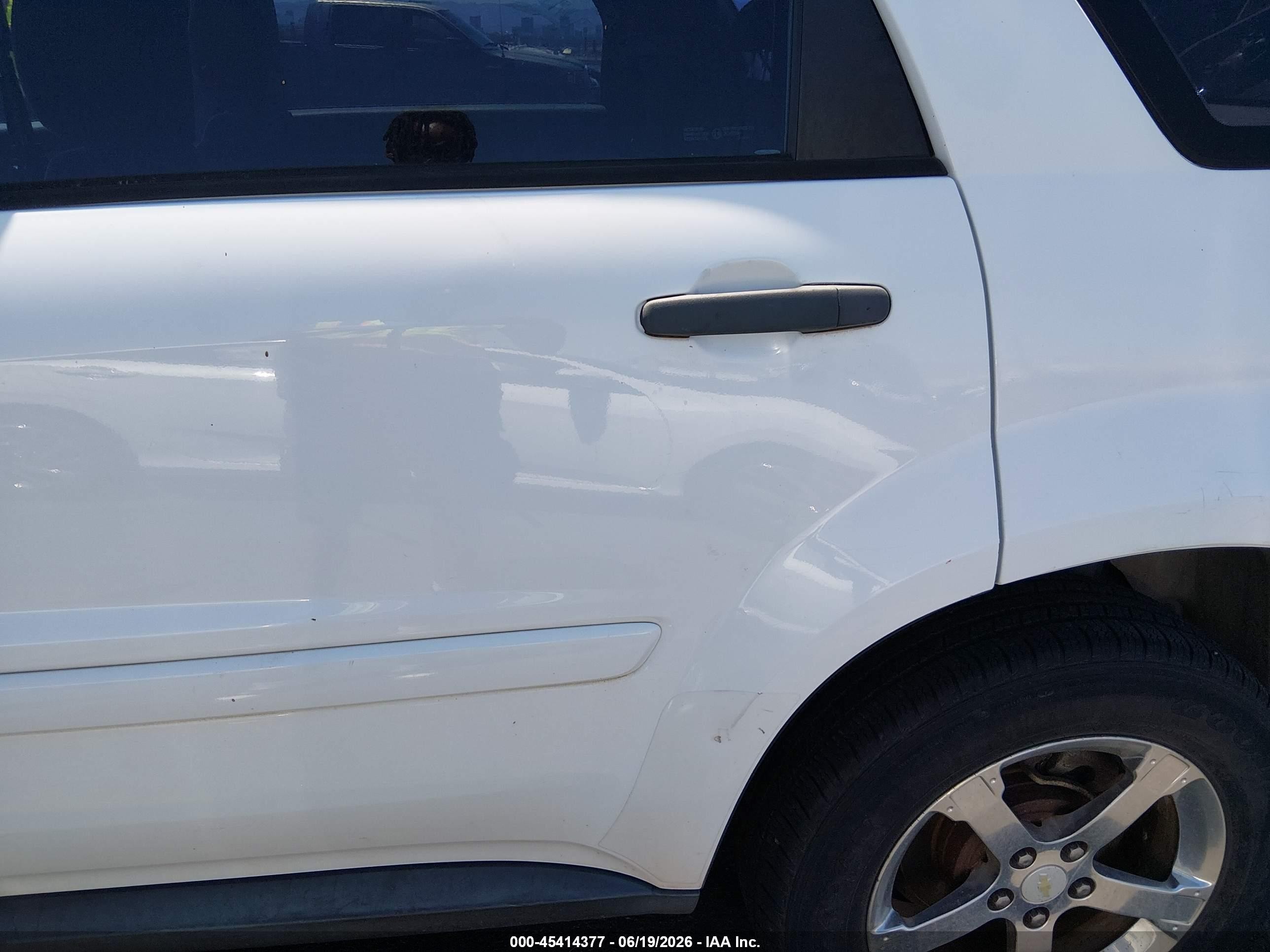 2007 Chevrolet Equinox Ls White vin: 2CNDL13F376047745
