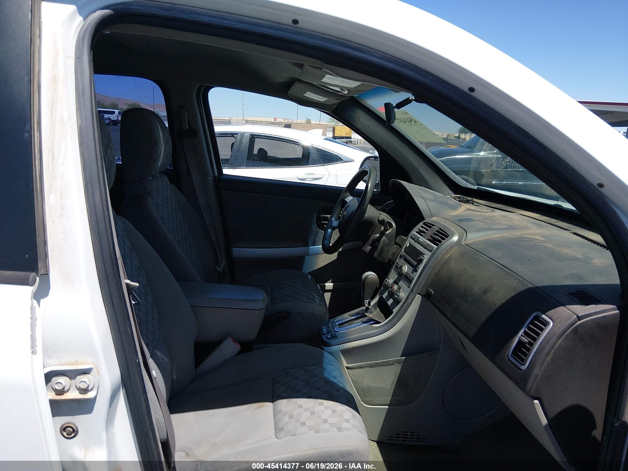 2007 Chevrolet Equinox Ls White vin: 2CNDL13F376047745
