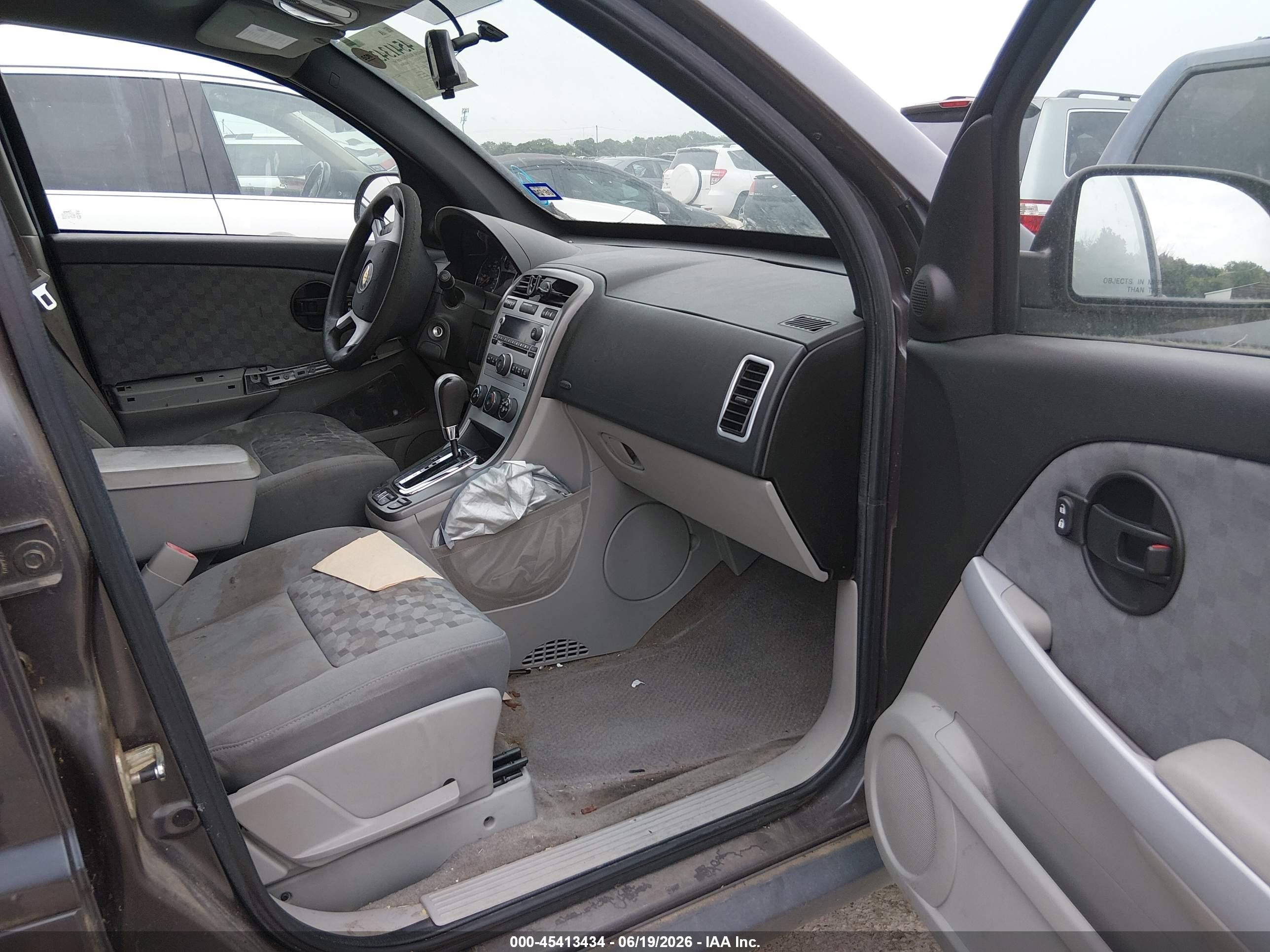 2008 Chevrolet Equinox Ls Gray vin: 2CNDL13F486047139