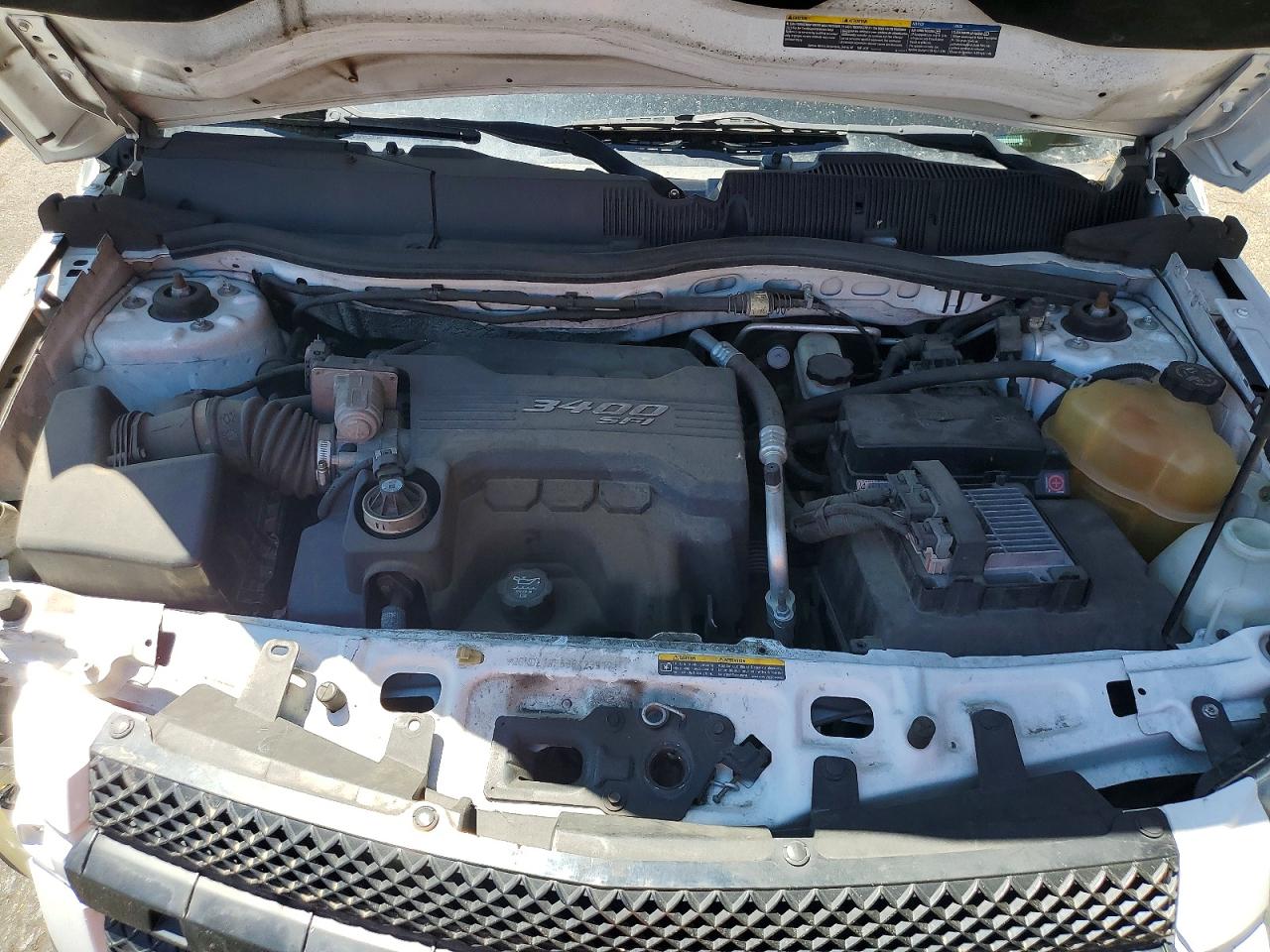 2006 Chevrolet Equinox Ls White vin: 2CNDL13F566123917