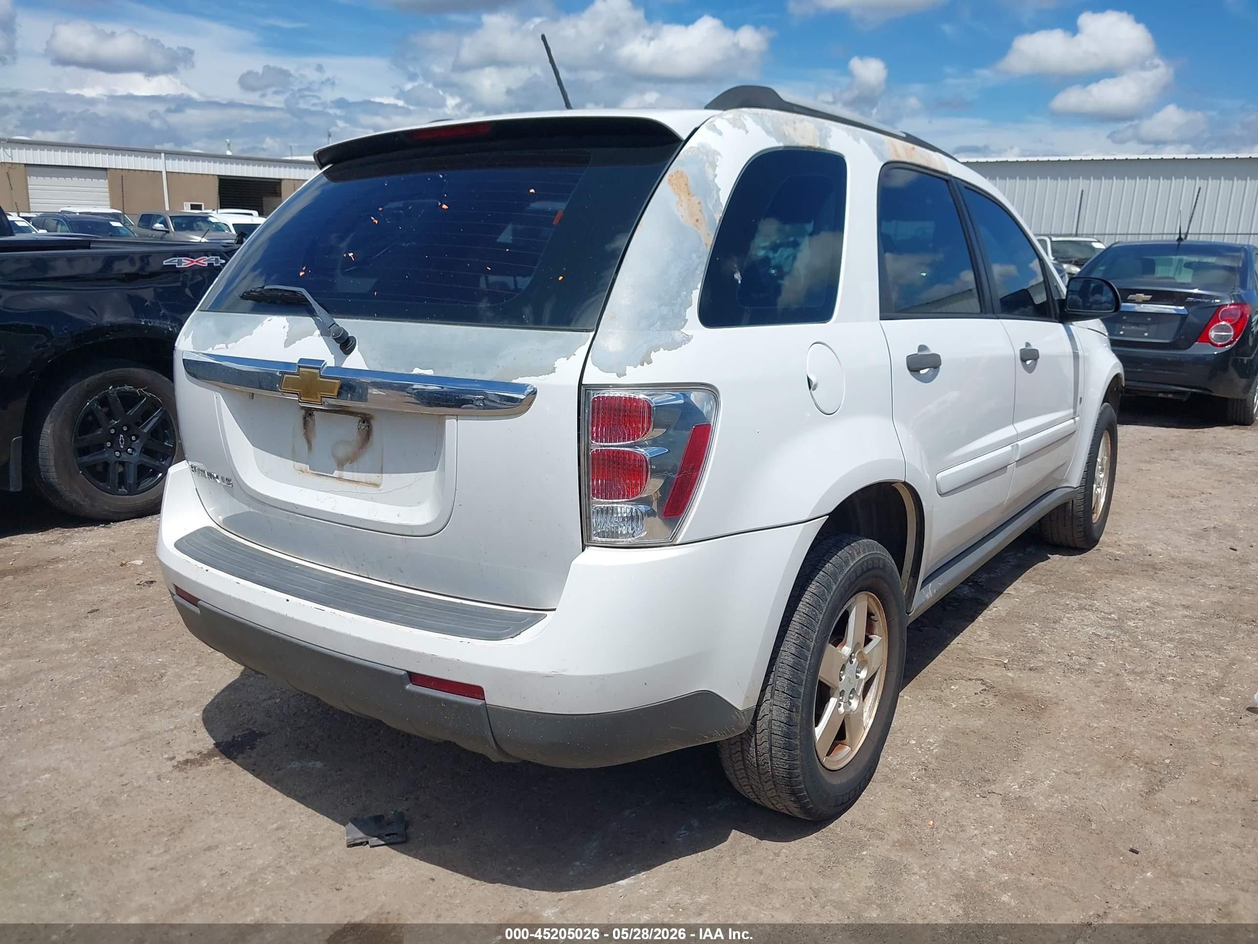 2008 Chevrolet Equinox Ls White vin: 2CNDL13F586338457