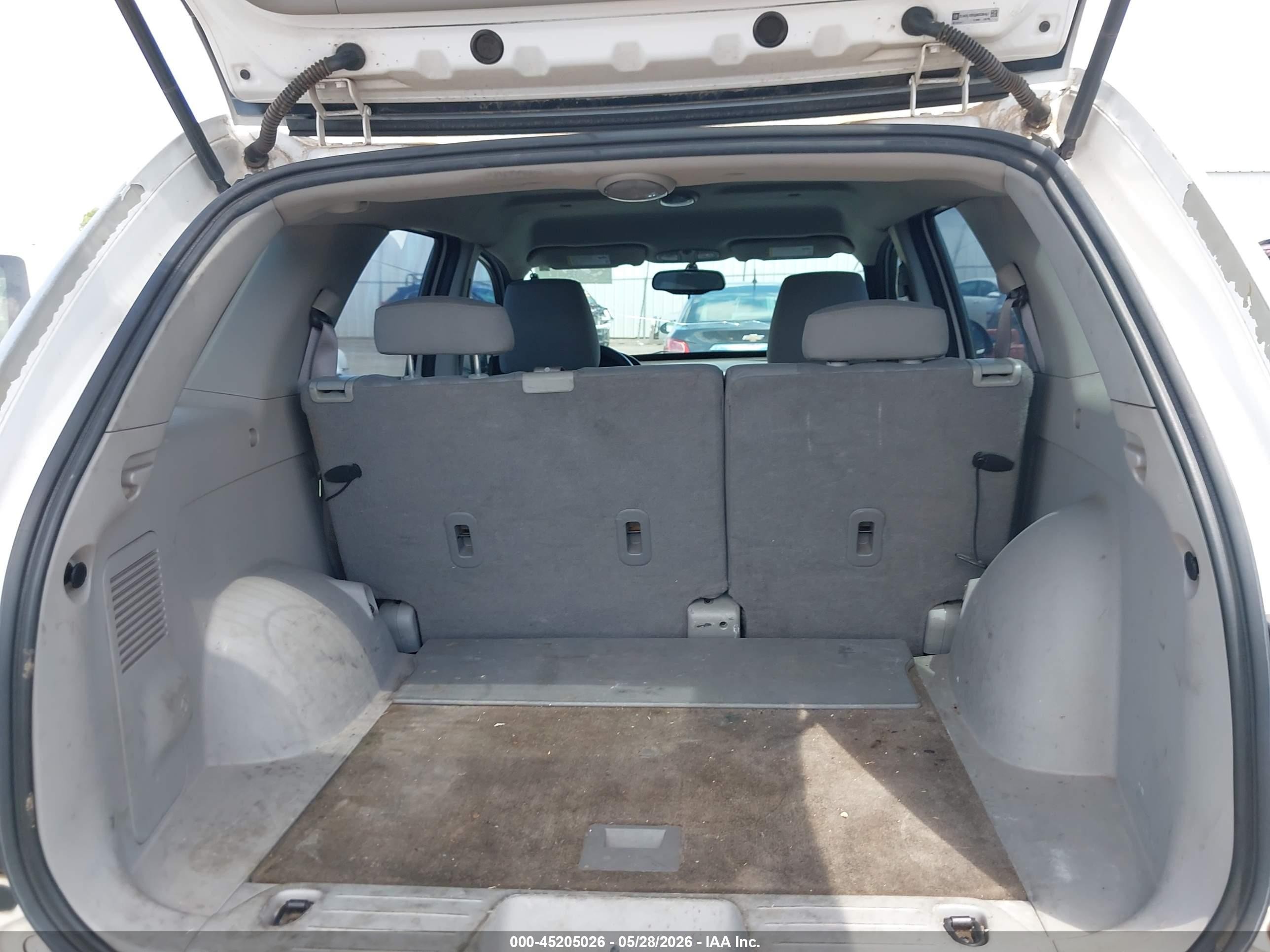 2008 Chevrolet Equinox Ls White vin: 2CNDL13F586338457