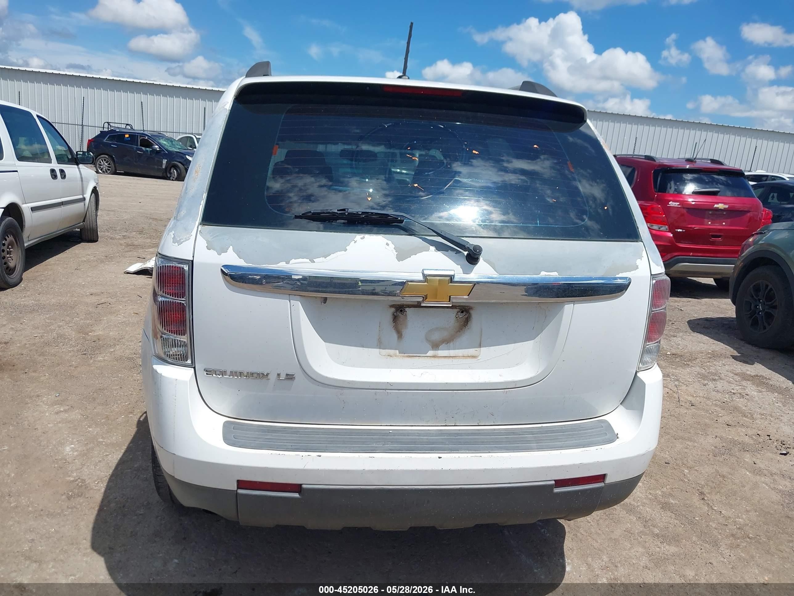 2008 Chevrolet Equinox Ls White vin: 2CNDL13F586338457
