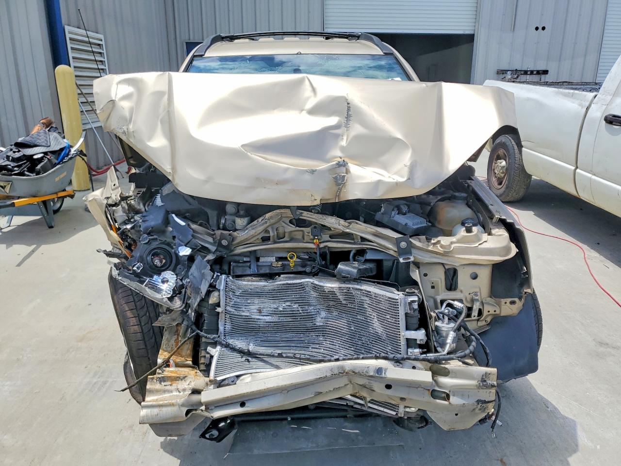 2005 Chevrolet Equinox Ls Gold vin: 2CNDL13F656200941