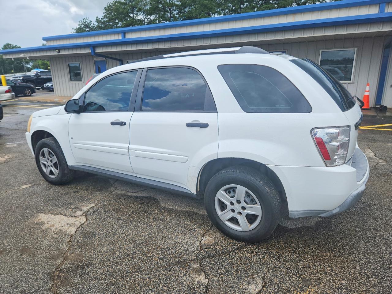 2006 Chevrolet Equinox Ls White vin: 2CNDL13F666051562