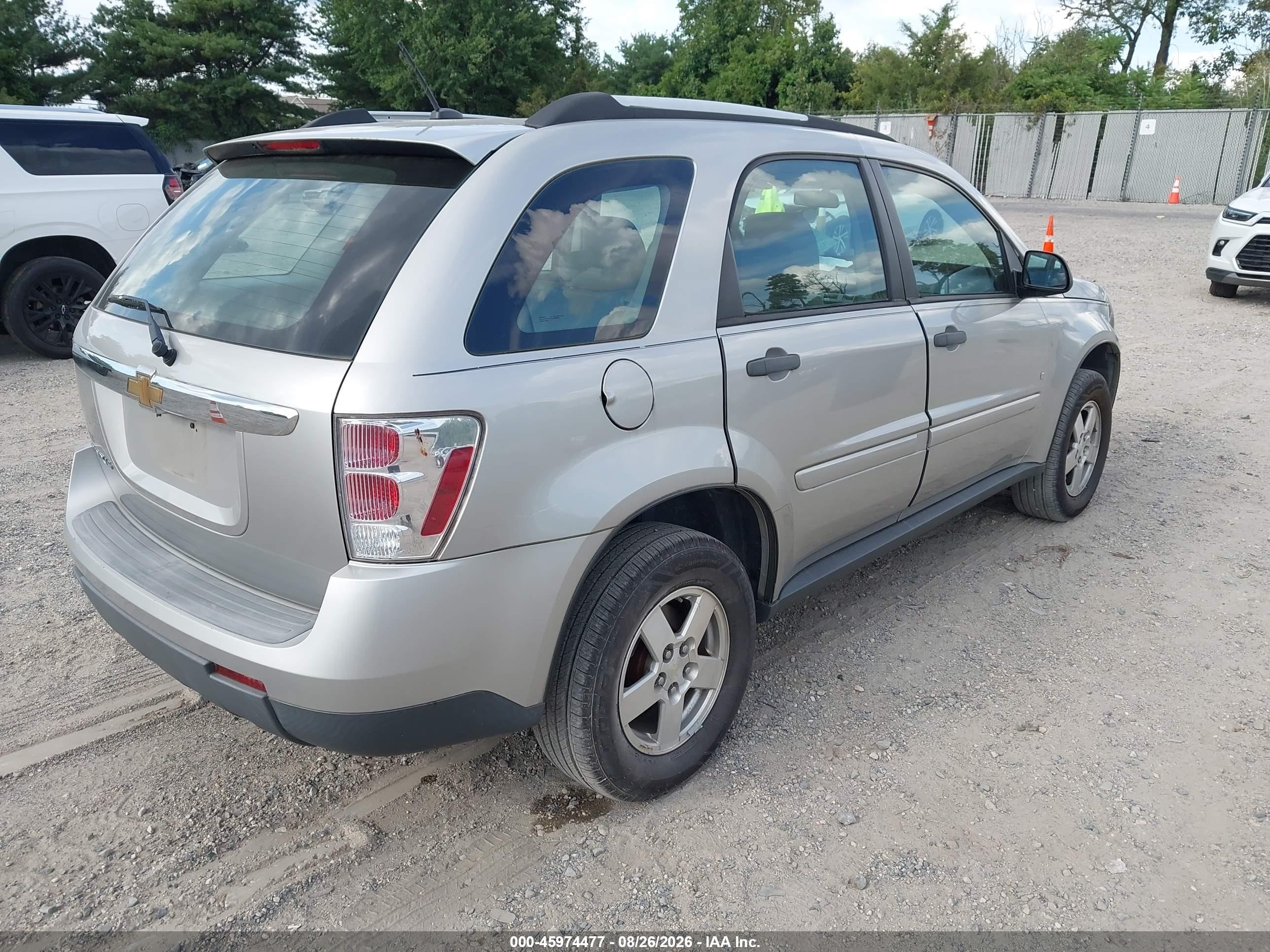 2007 Chevrolet Equinox Ls Silver vin: 2CNDL13F676121031