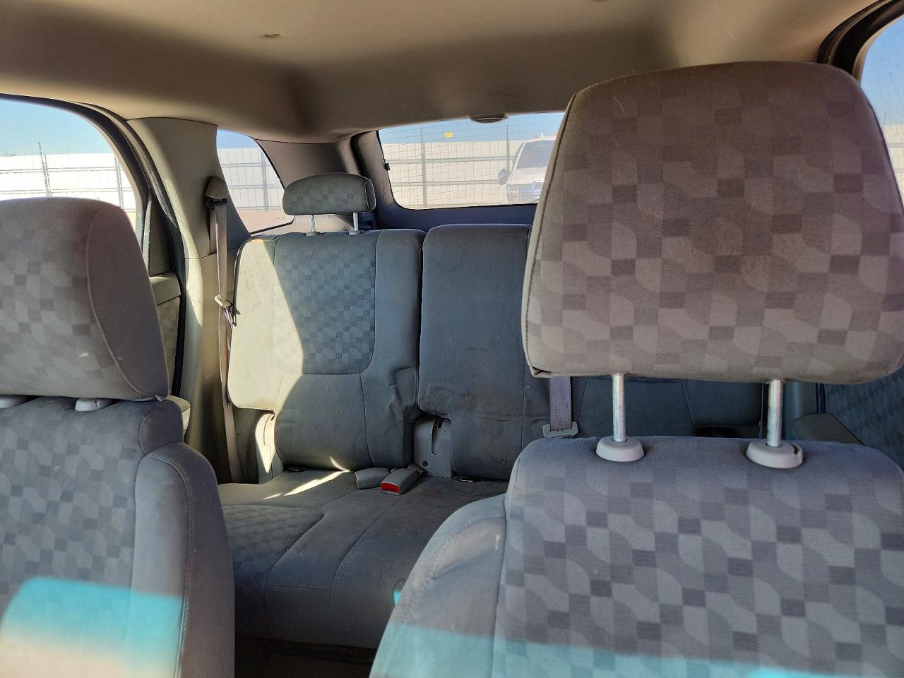 2007 Chevrolet Equinox Ls Gray vin: 2CNDL13F776027031