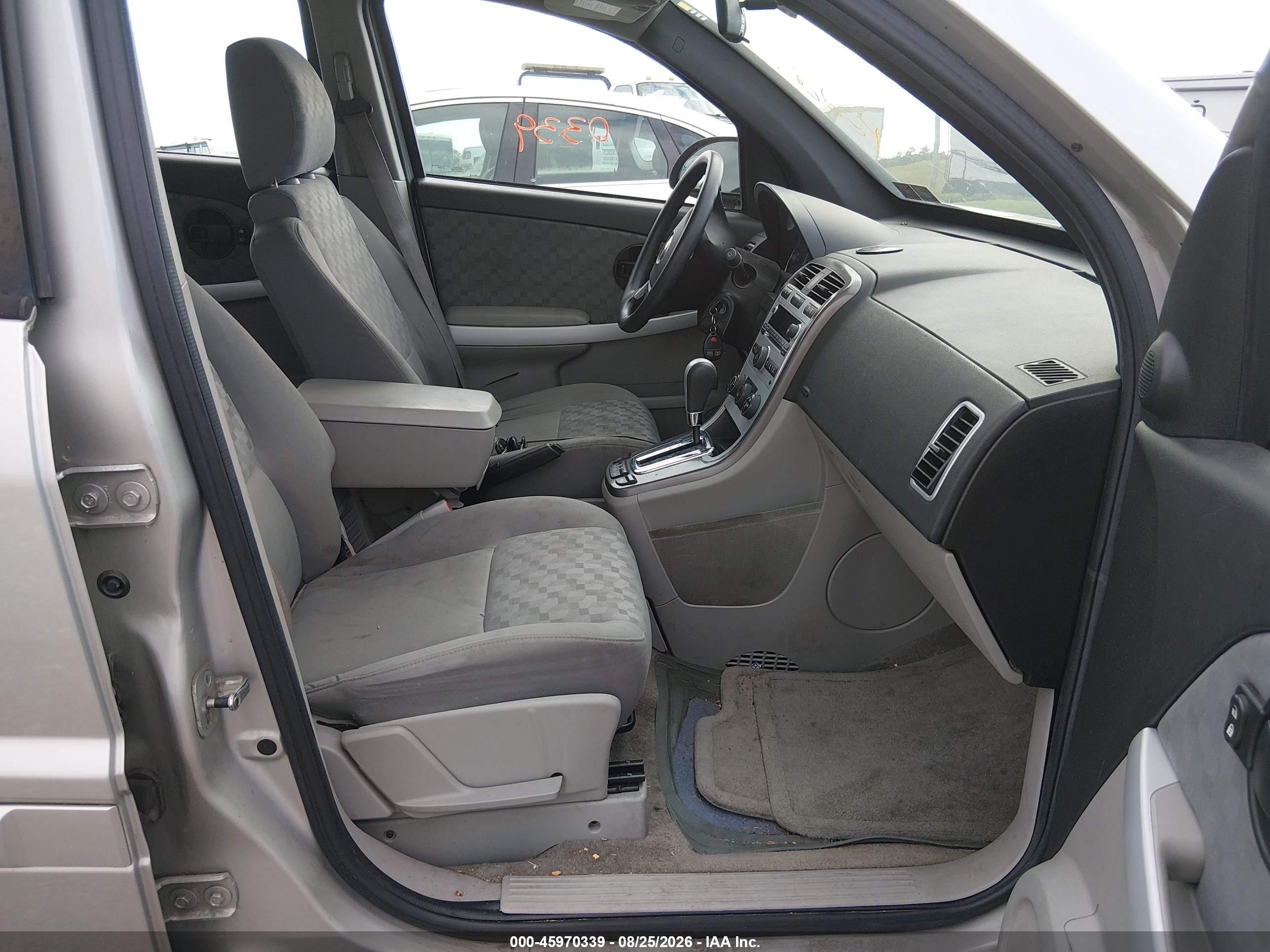 2007 Chevrolet Equinox Ls Silver vin: 2CNDL13F776236785